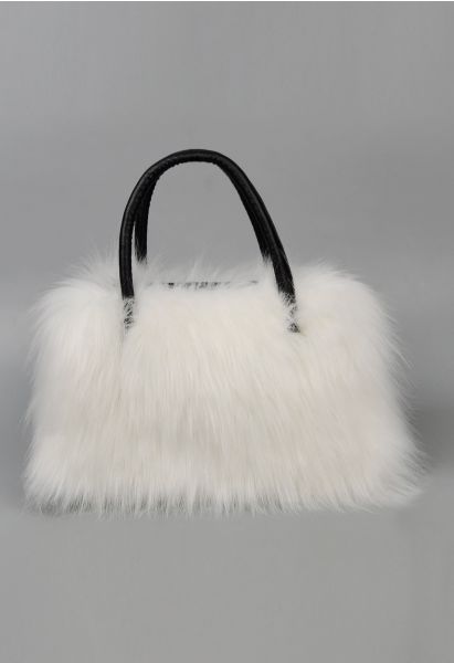Fluffy Faux Fur Handbag in Ivory