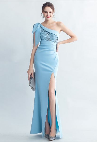Bowknot One-Shoulder Embroidered Split Gown in Baby Blue