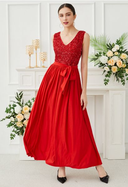 V-Neck Sequins Spliced Sleeveless Gown in Red