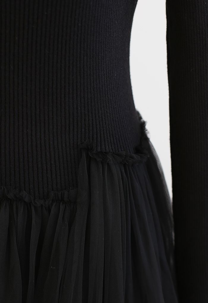 فستان شبكي محبوك بطبقات غير متماثلة باللون الأسود