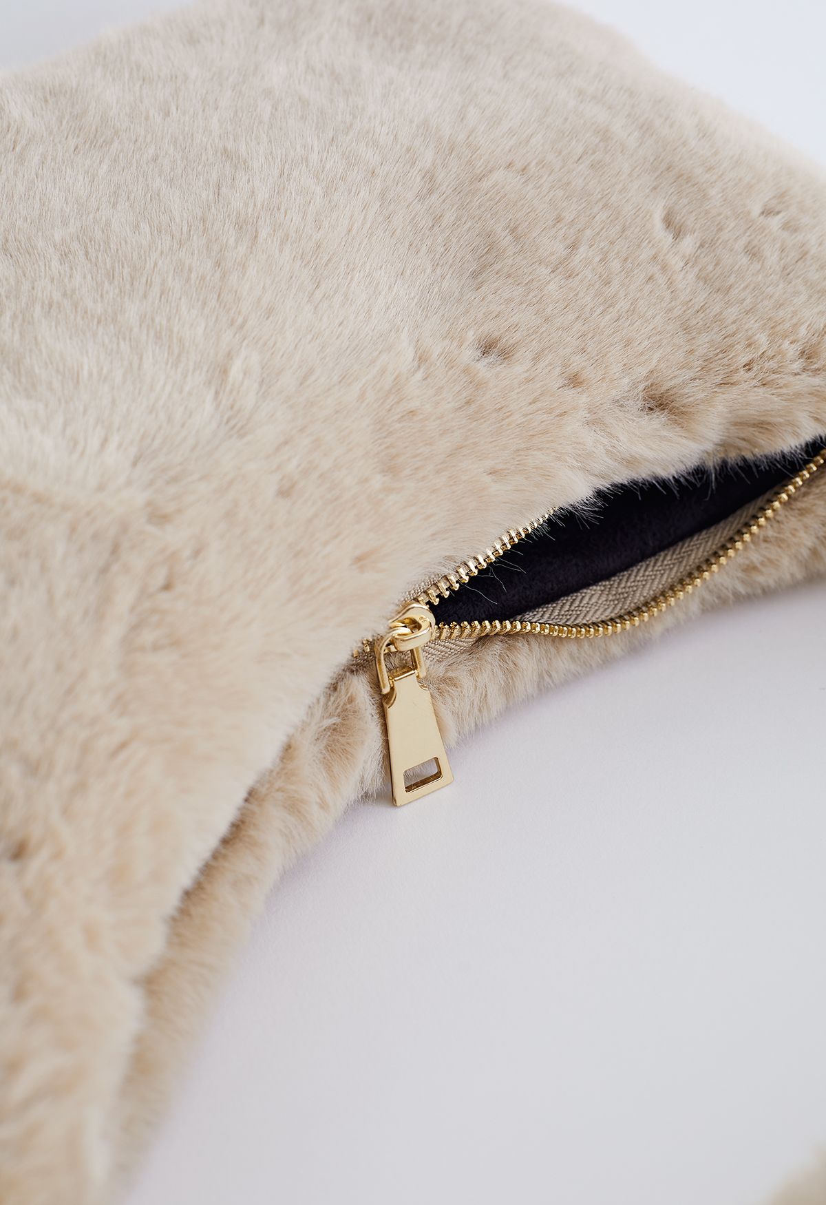 Faux Fur Fuzzy Shoulder Bag in Camel