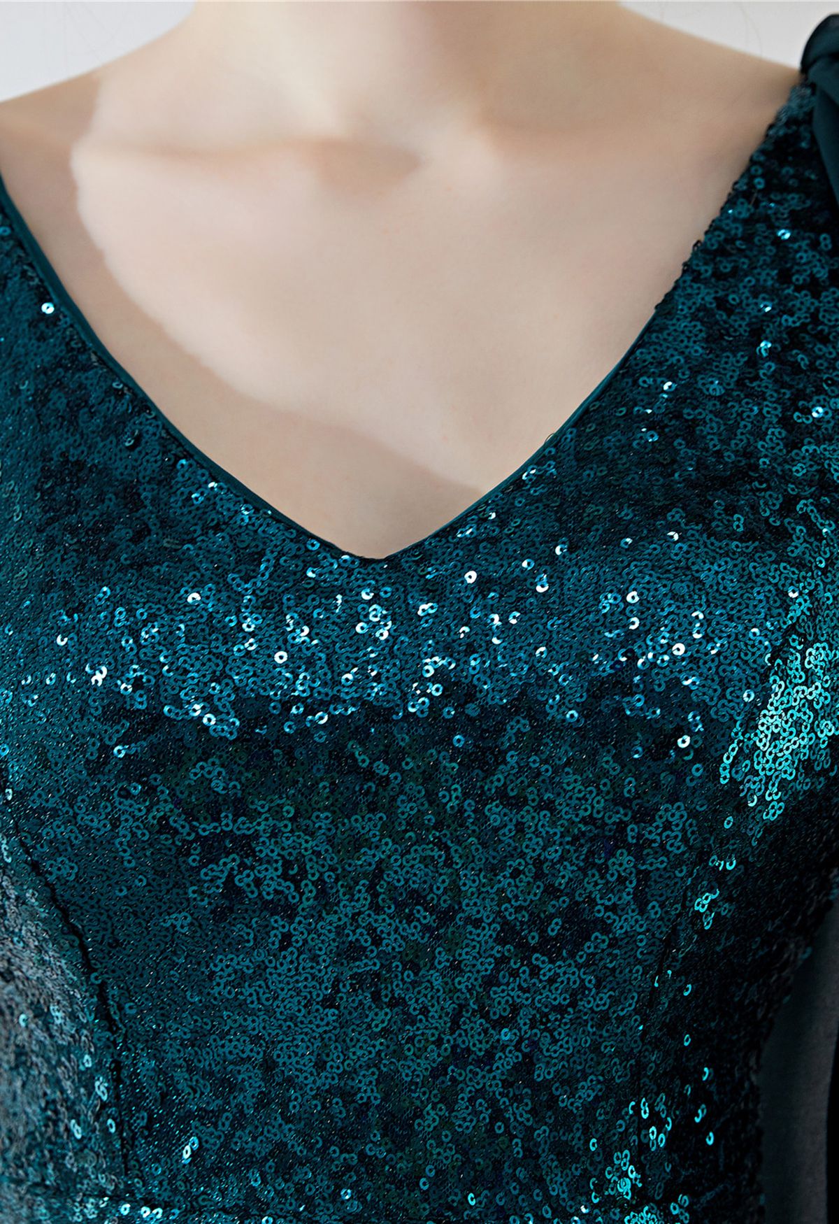 V-Neck Chiffon Spliced Sequined Cocktail Dress in Green