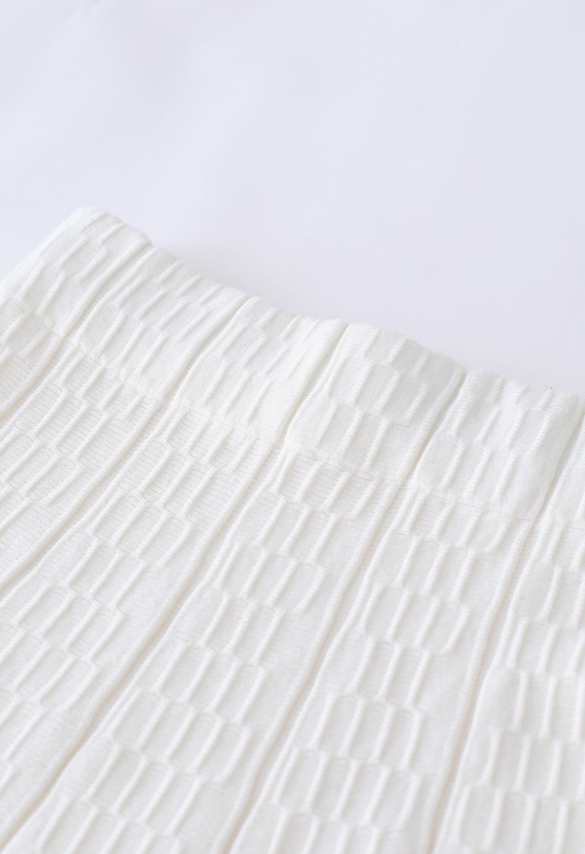 Embossed Texture Soft Knit Frilling Skirt in White