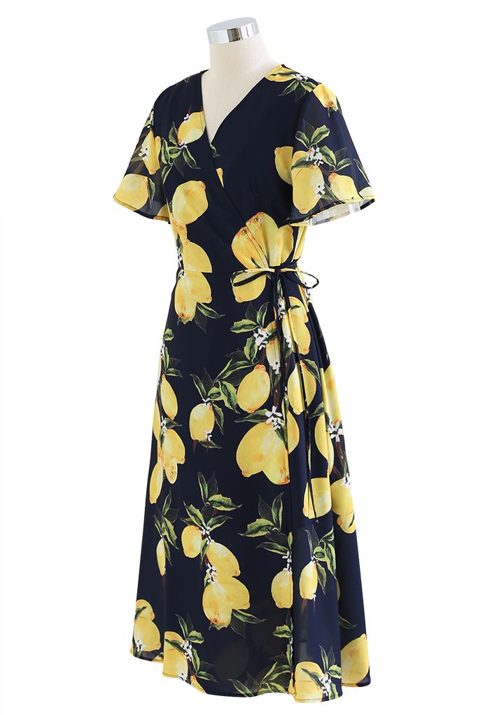 فستان متوسط الطول بطبعة الليمون الحلو