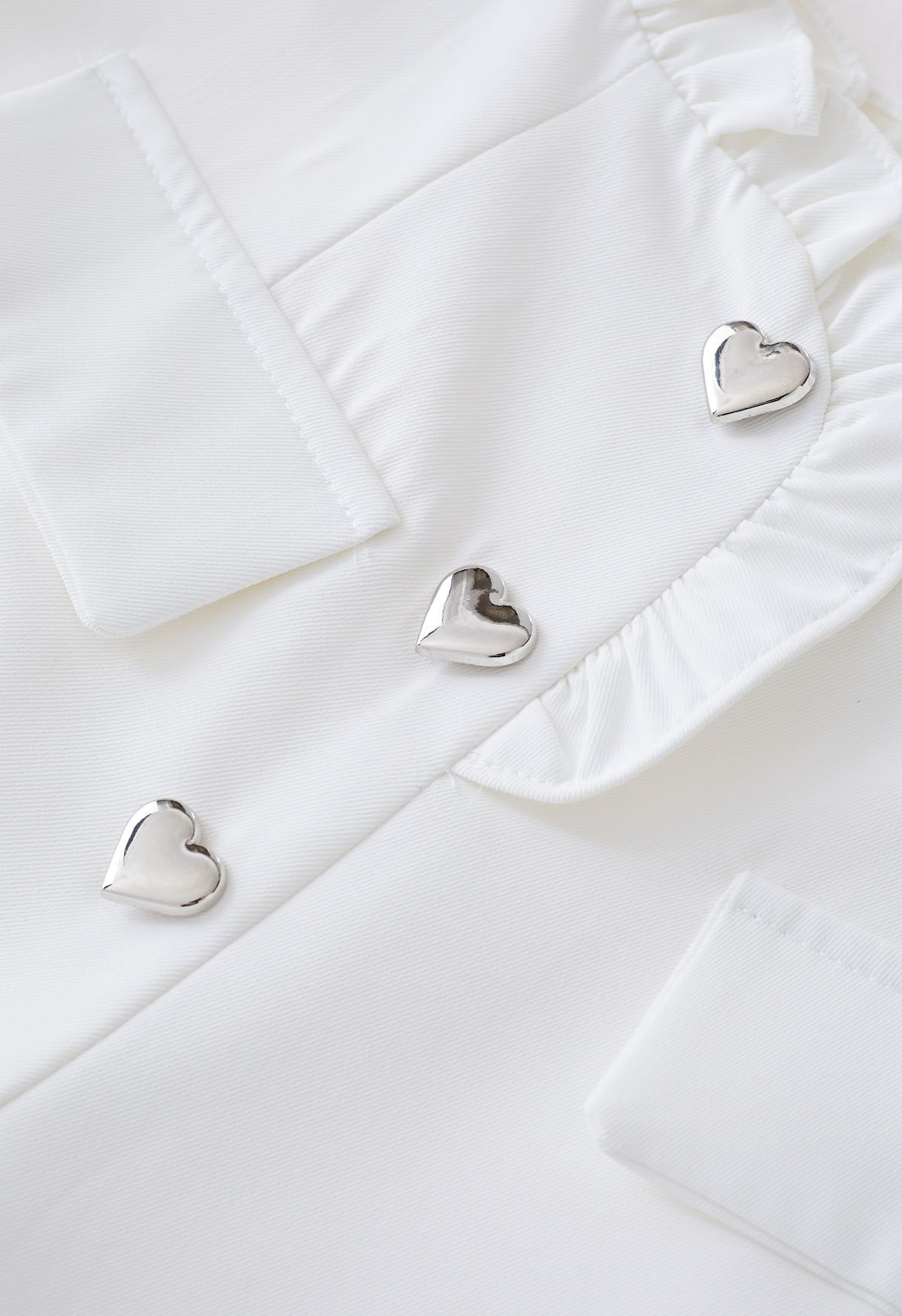 Heart-Shape Buttons Ruffle Trimmed Shorts in White