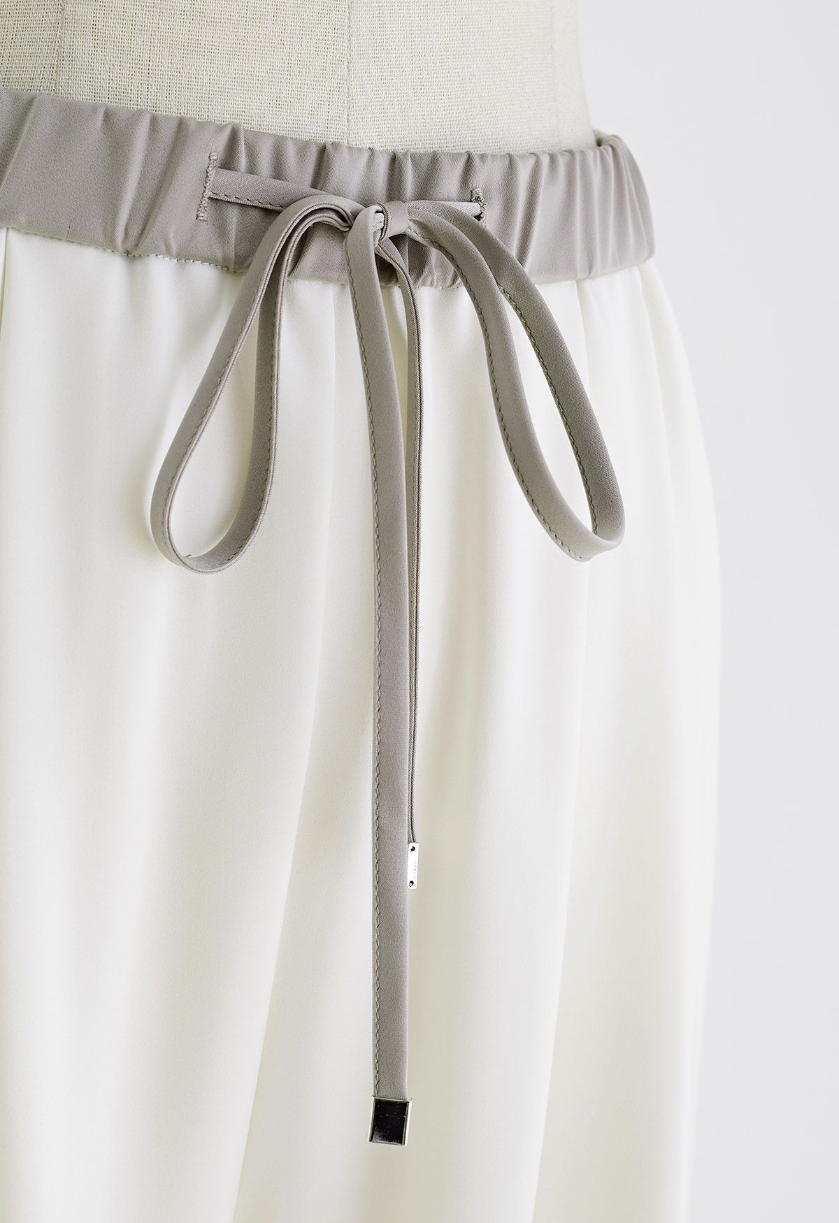 Contrast Waist Satin Pleated Straight-Leg Pants in Cream