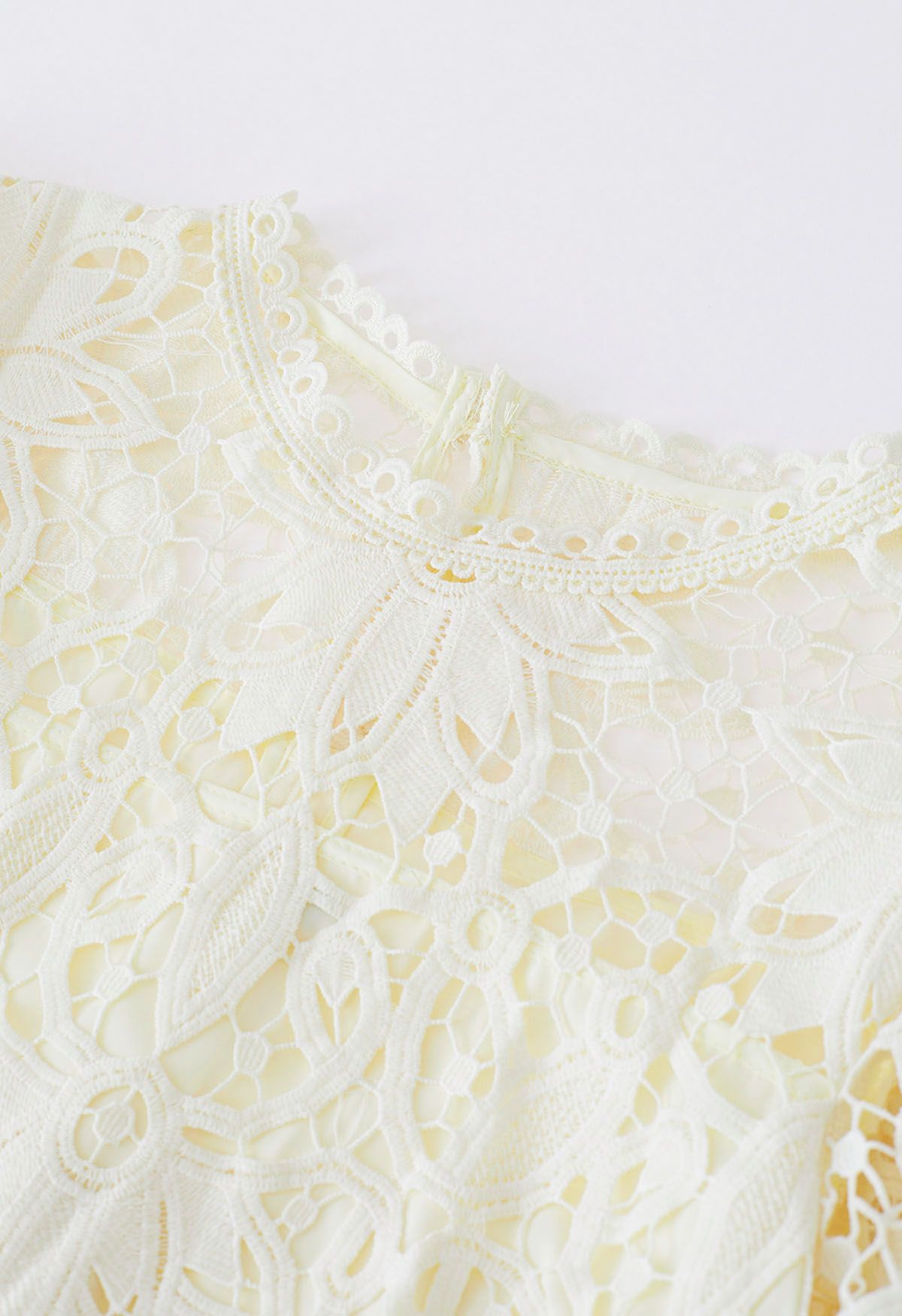 Flower Pattern Crochet Lace Flare Sleeves Top in Cream