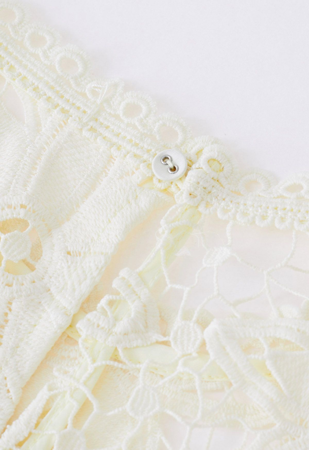 Flower Pattern Crochet Lace Flare Sleeves Top in Cream