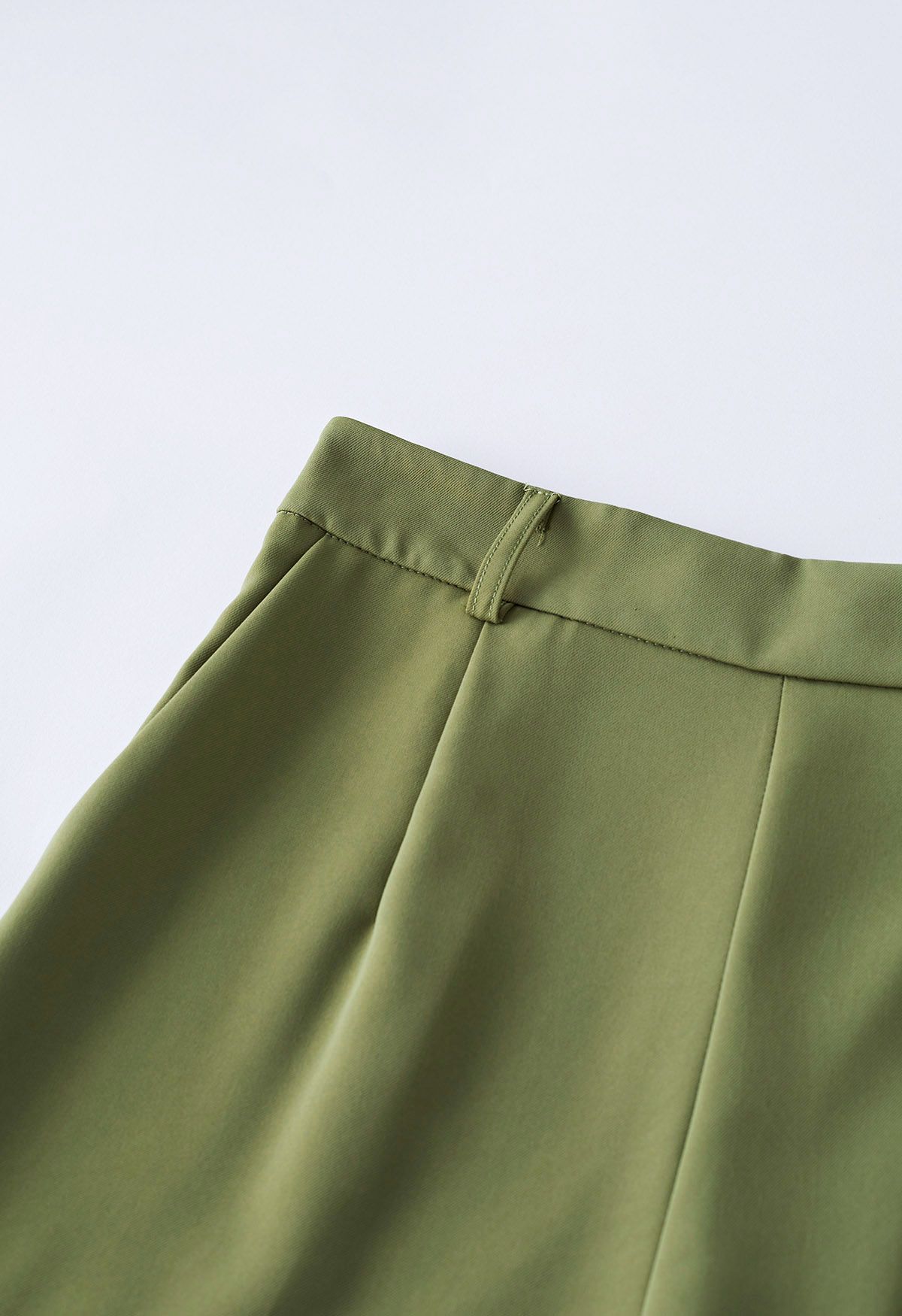 Side-Zip Belted Straight-Leg Pants in Lime