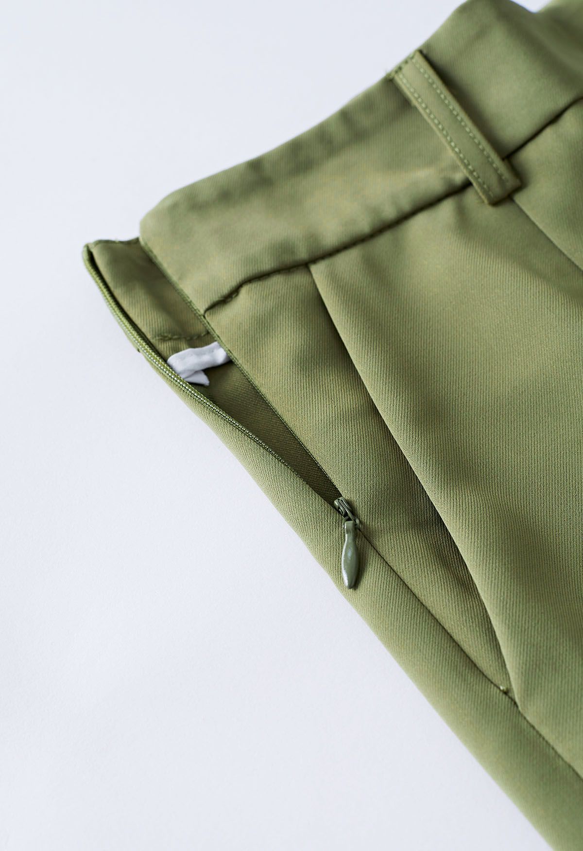 Side-Zip Belted Straight-Leg Pants in Lime