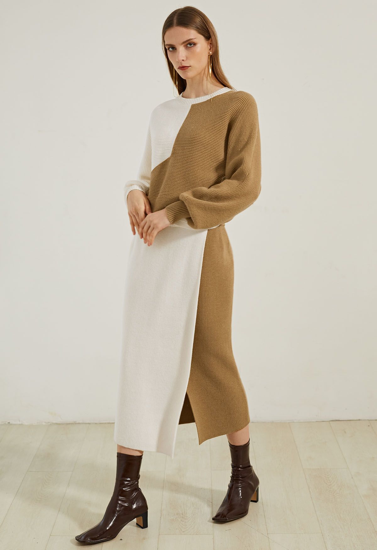 Two-Tone Flap Knit Skirt
