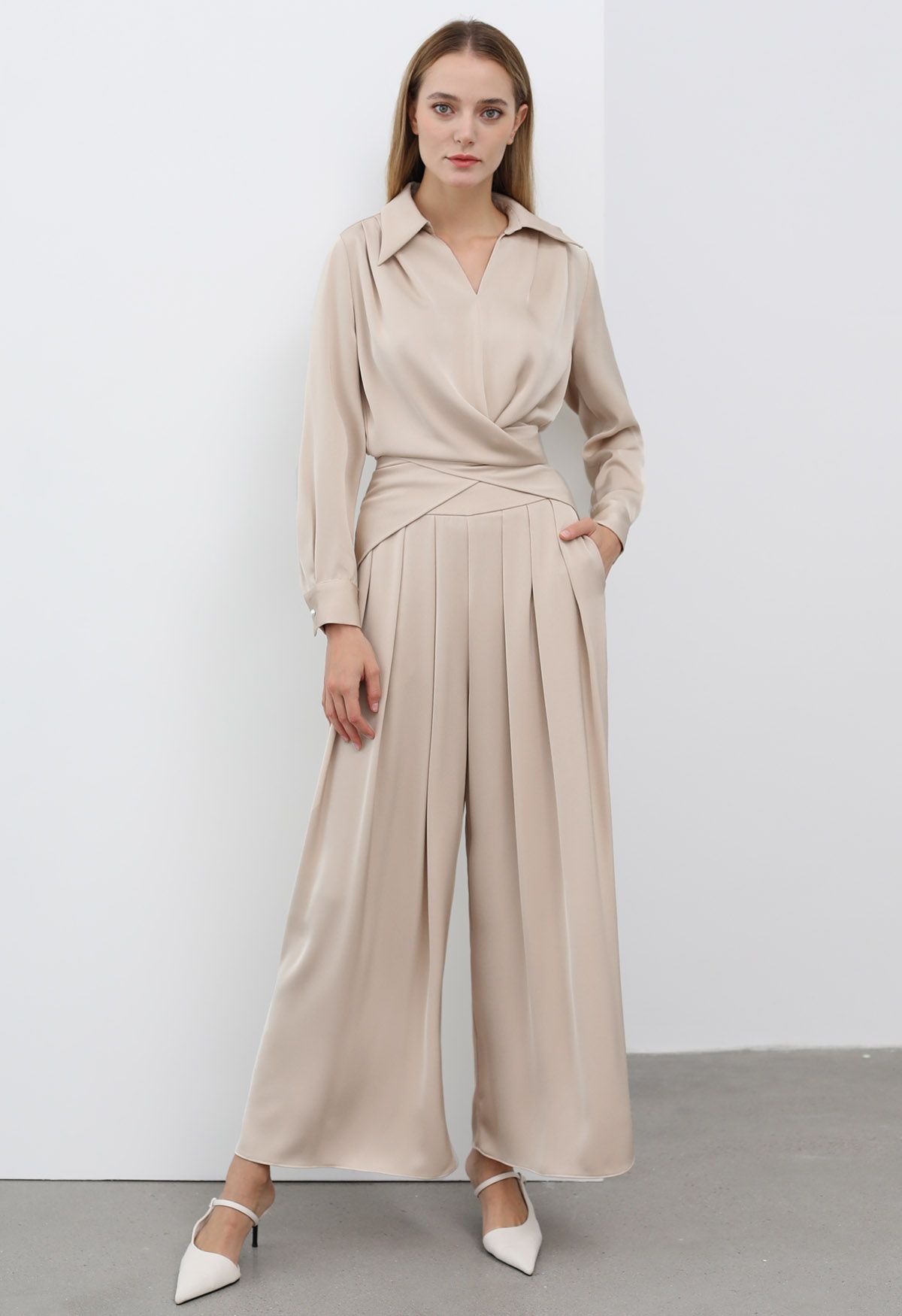 Fanciful Pleats Wide-Leg Pants in Champagne