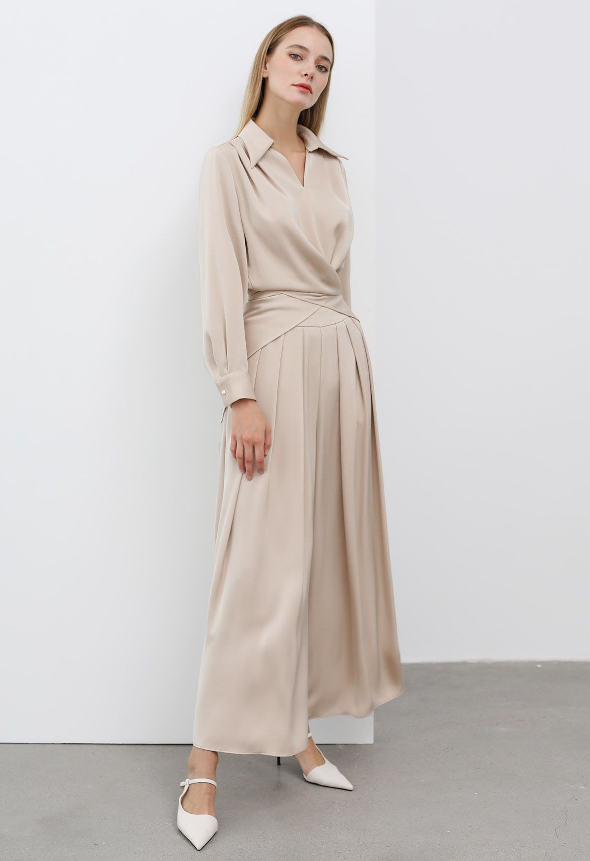 Fanciful Pleats Wide-Leg Pants in Champagne