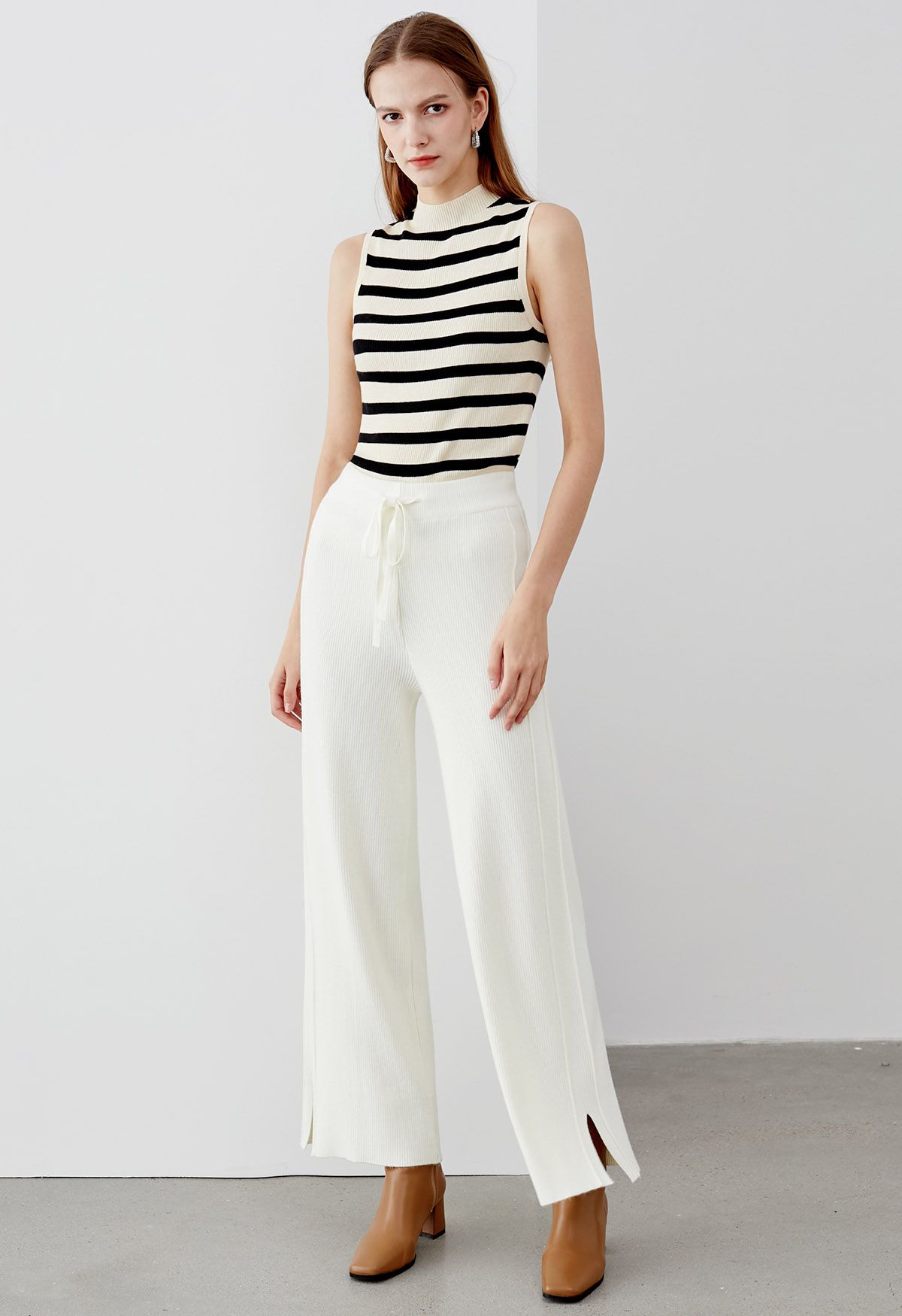 Contrast Stripe Sleeveless Knit Top in Ivory