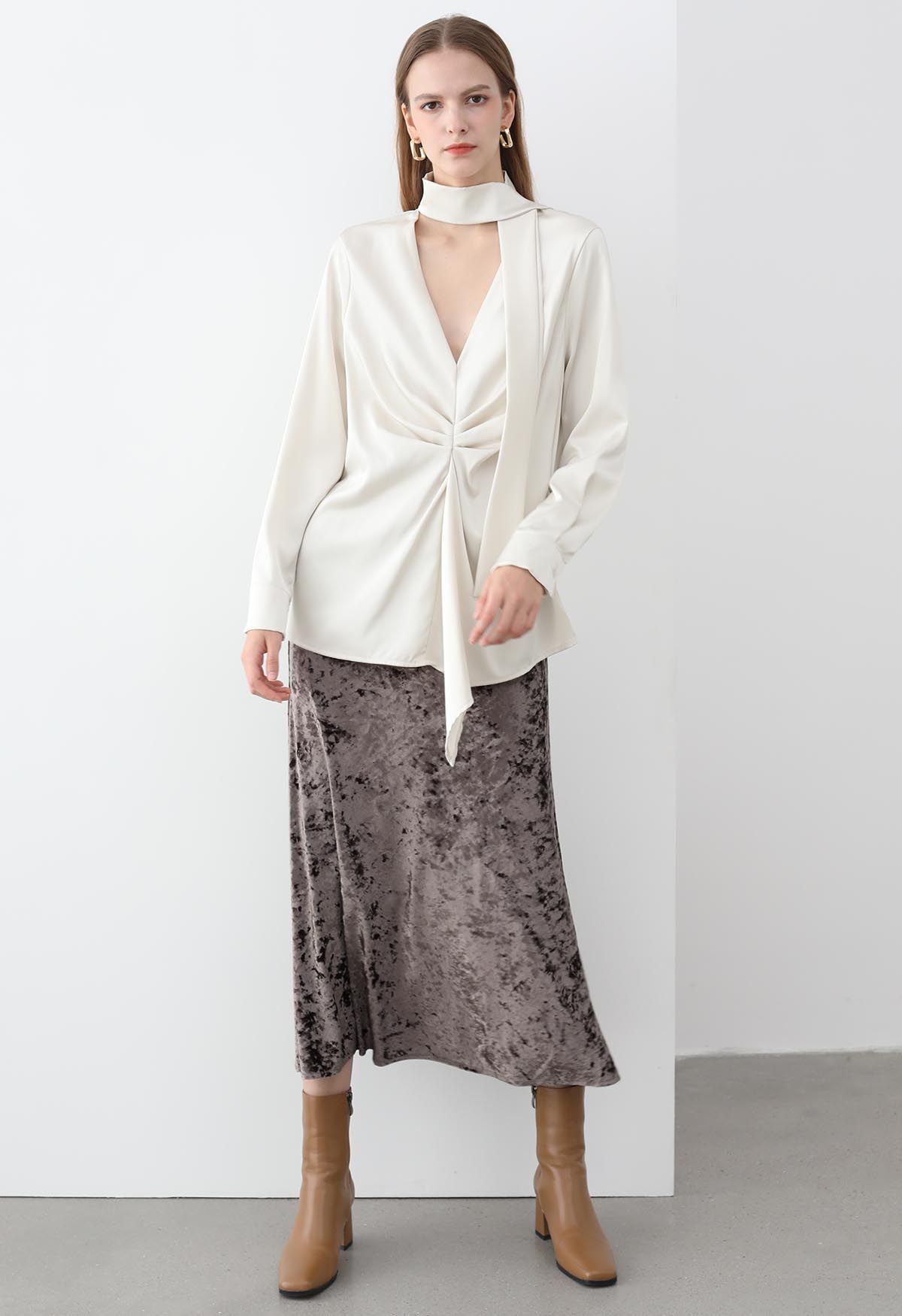 Soft Velvet High-Waist Maxi Skirt in Khaki