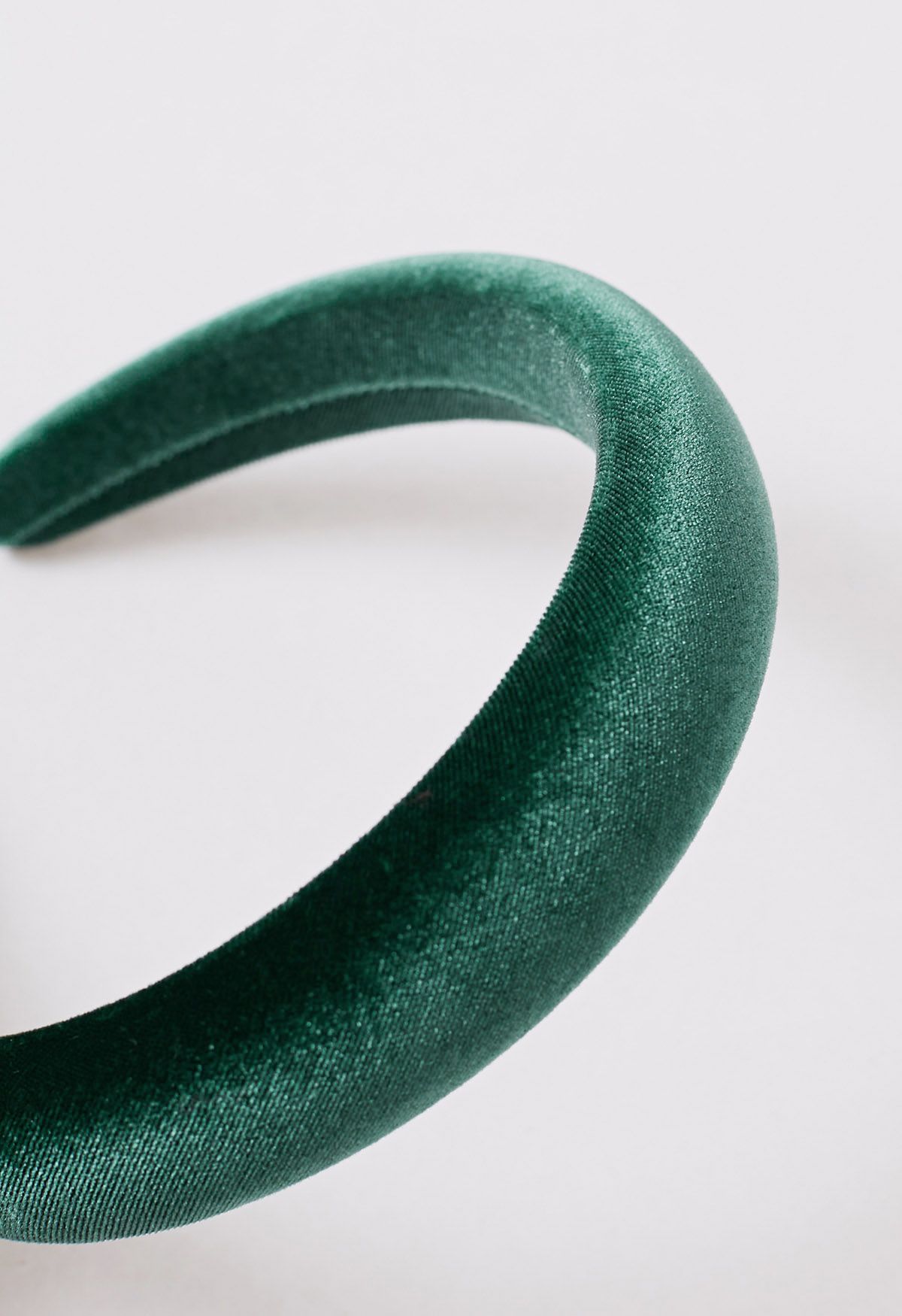 Sleeky Velvet Sponge Headband in Green