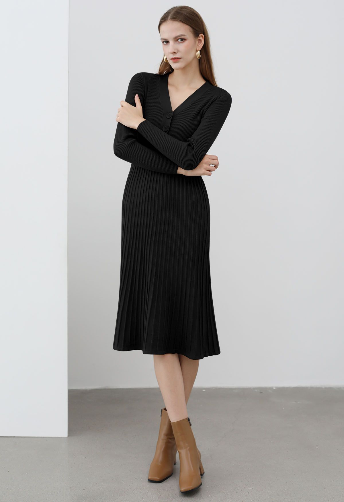 Button Detail Ribbed Knit Dress in Black