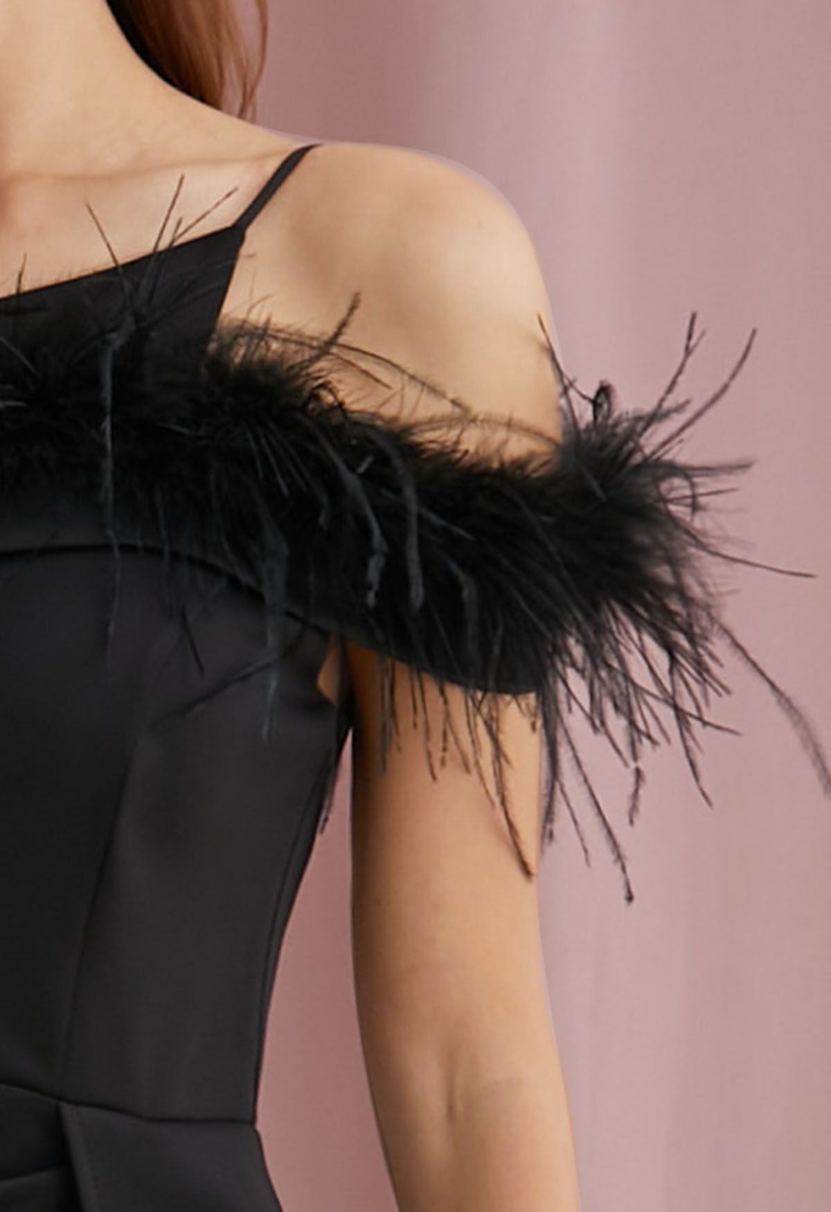 Feather Trim One-Shoulder Slit Mermaid Gown in Black