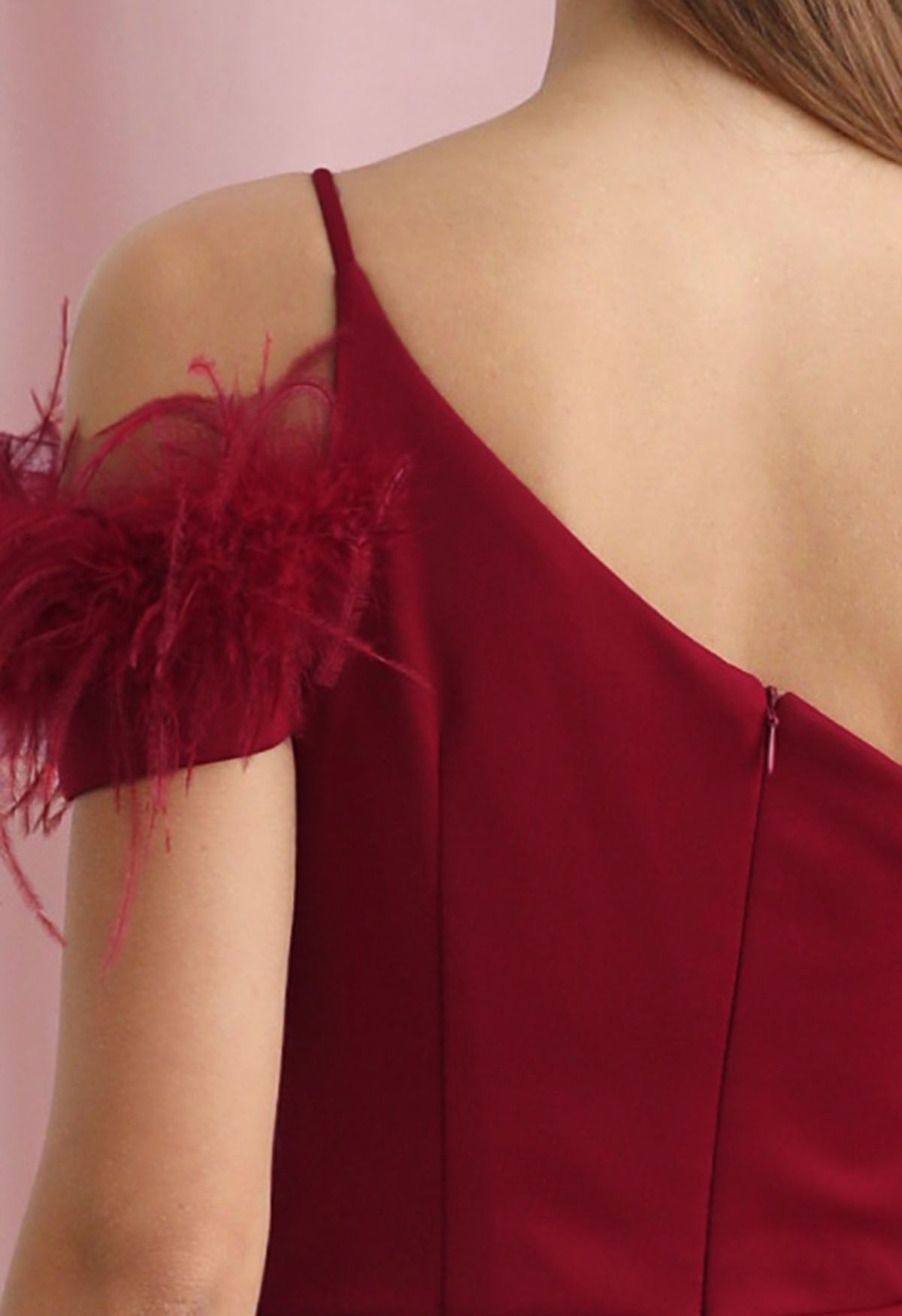 Feather Trim One-Shoulder Slit Mermaid Gown in Red