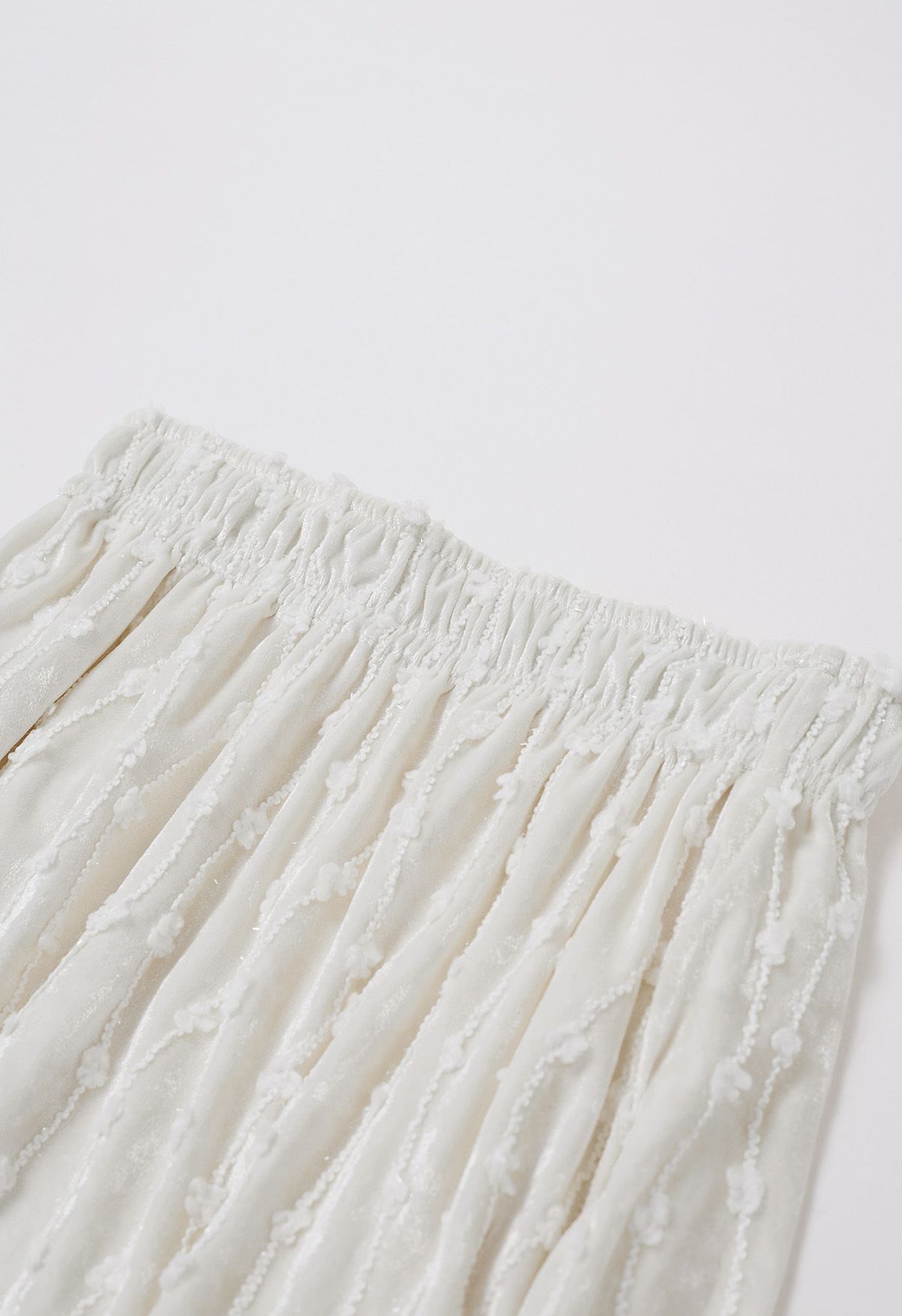 3D Floret Shimmer Fringe Velvet Midi Skirt in White