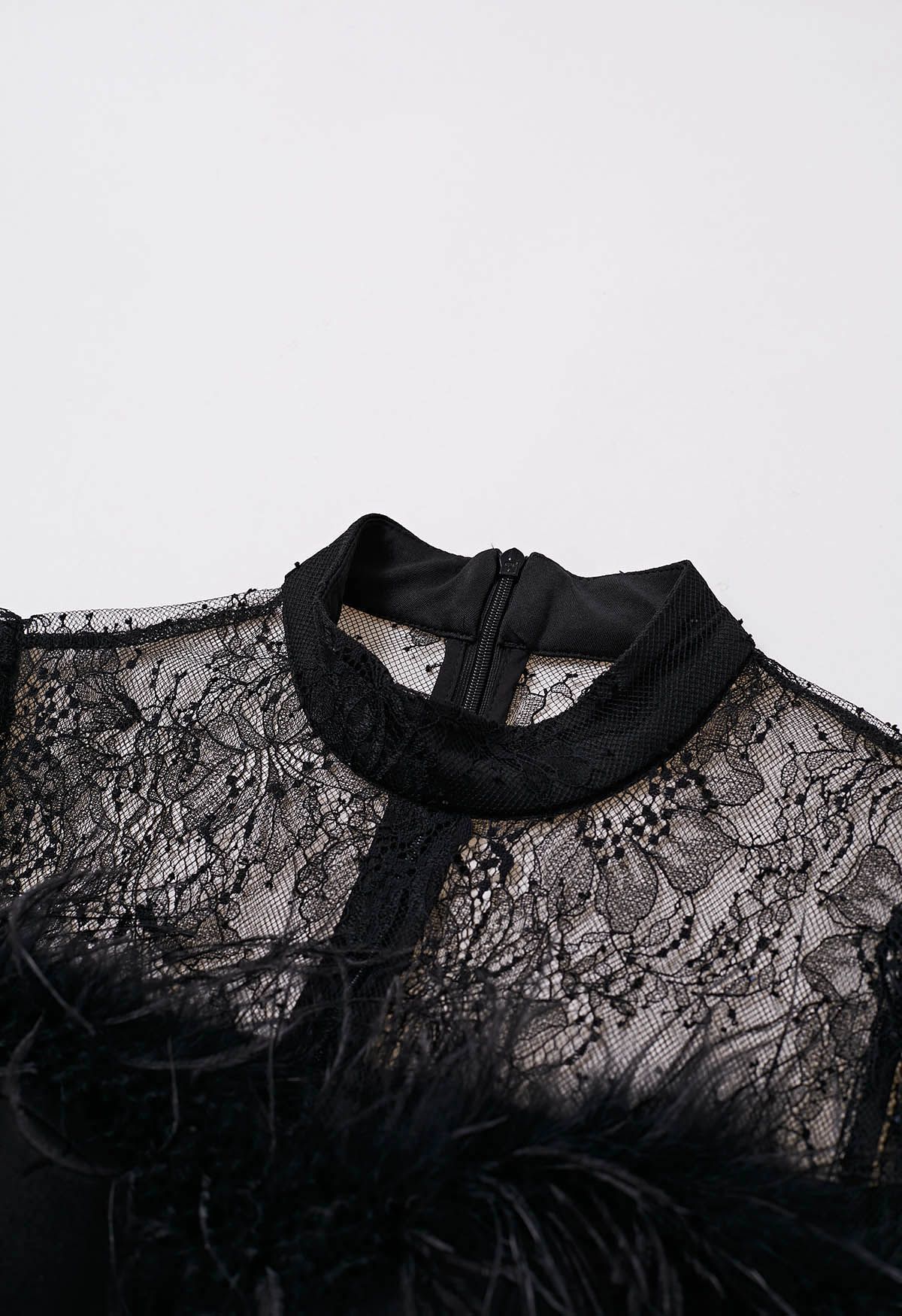 Lace Spliced Feather Trim Bodycon Midi Dress in Black