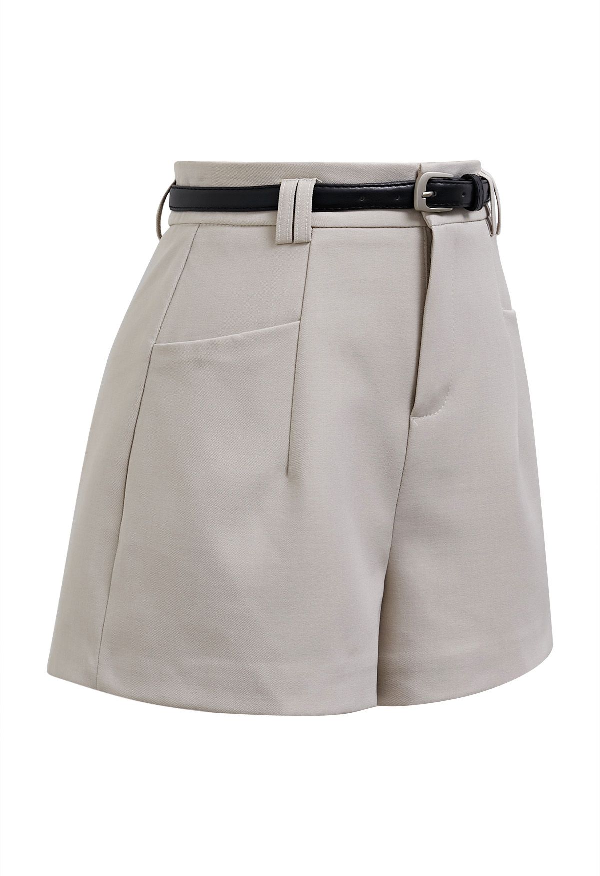 Chic Belted Front Pocket Shorts in Ivory