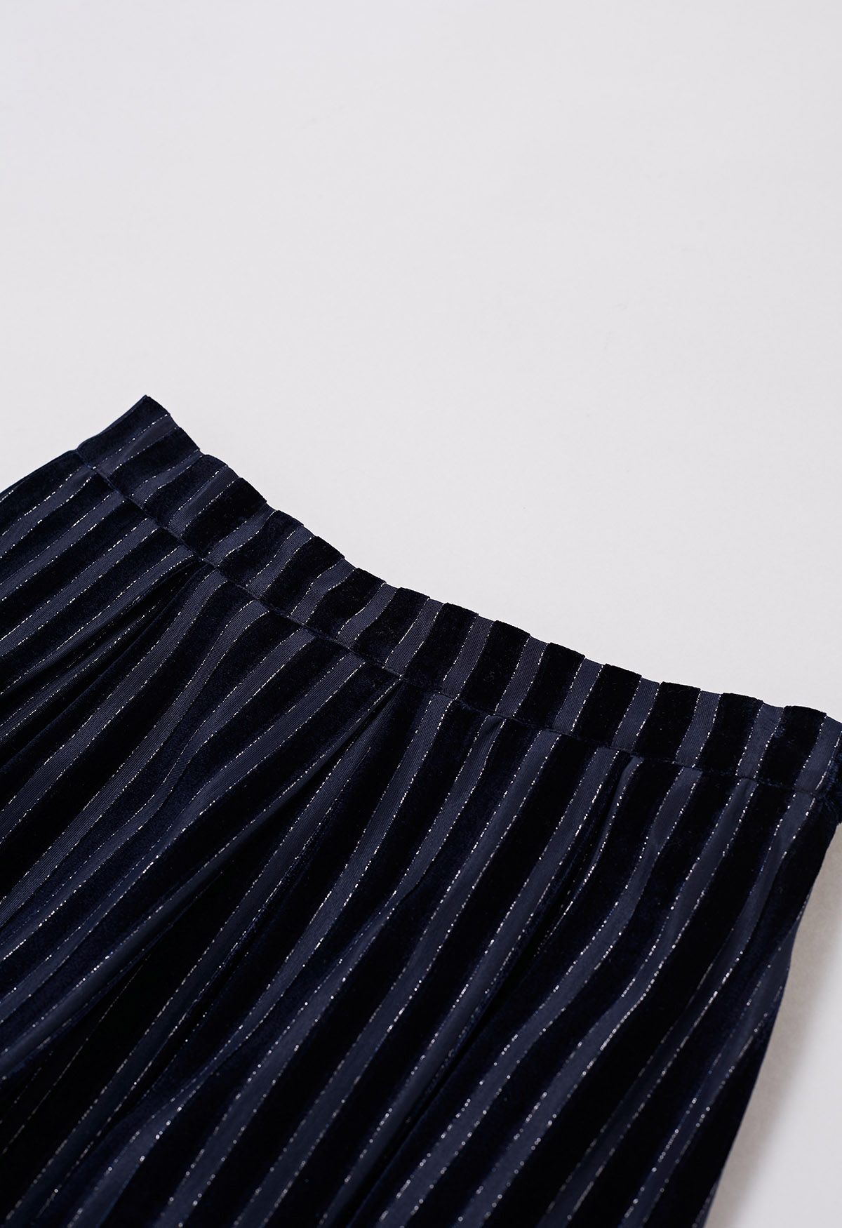 Shimmer Striped Pleated Velvet Midi Skirt in Navy