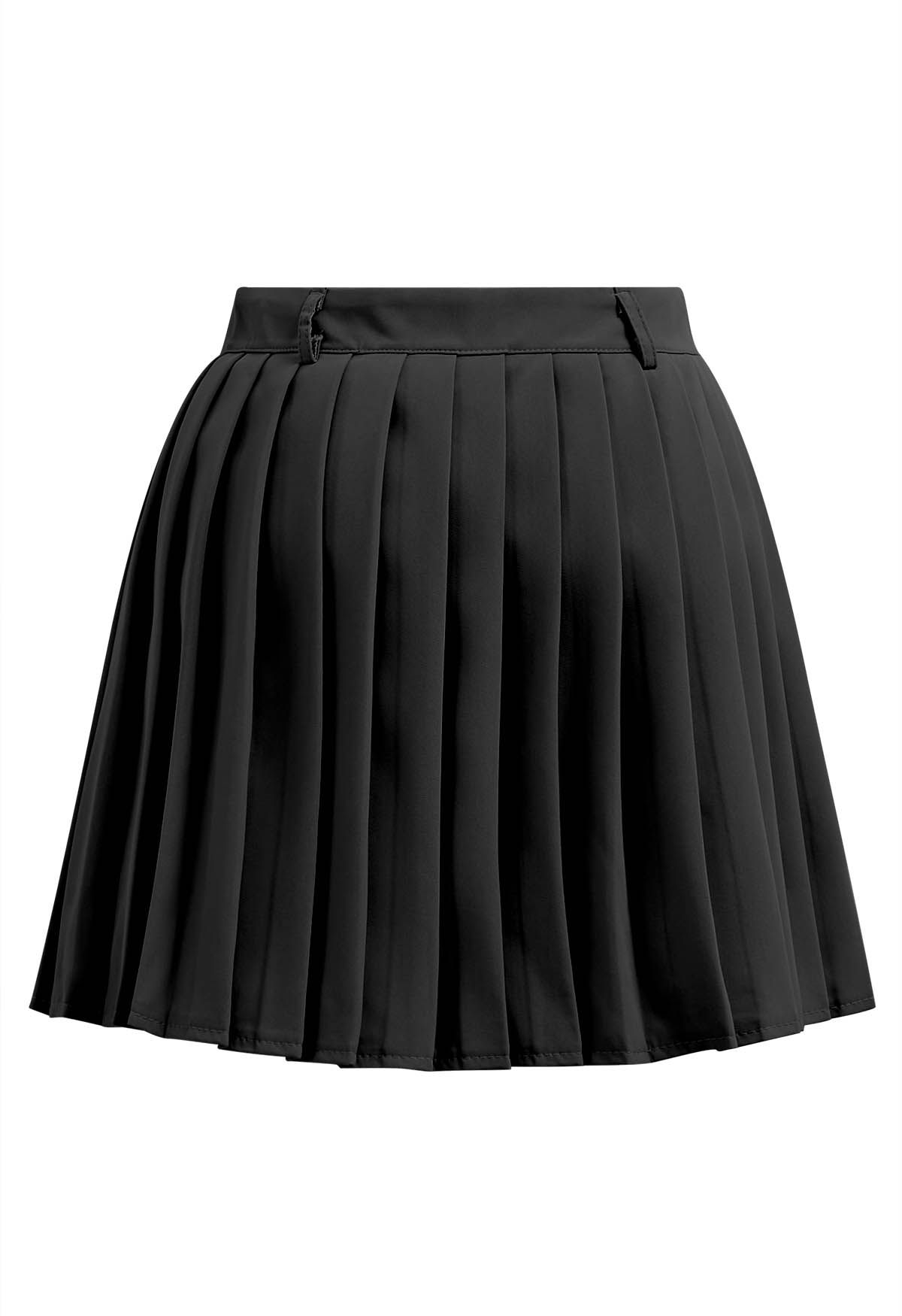 Classic Pleated Mini Skirt in Black