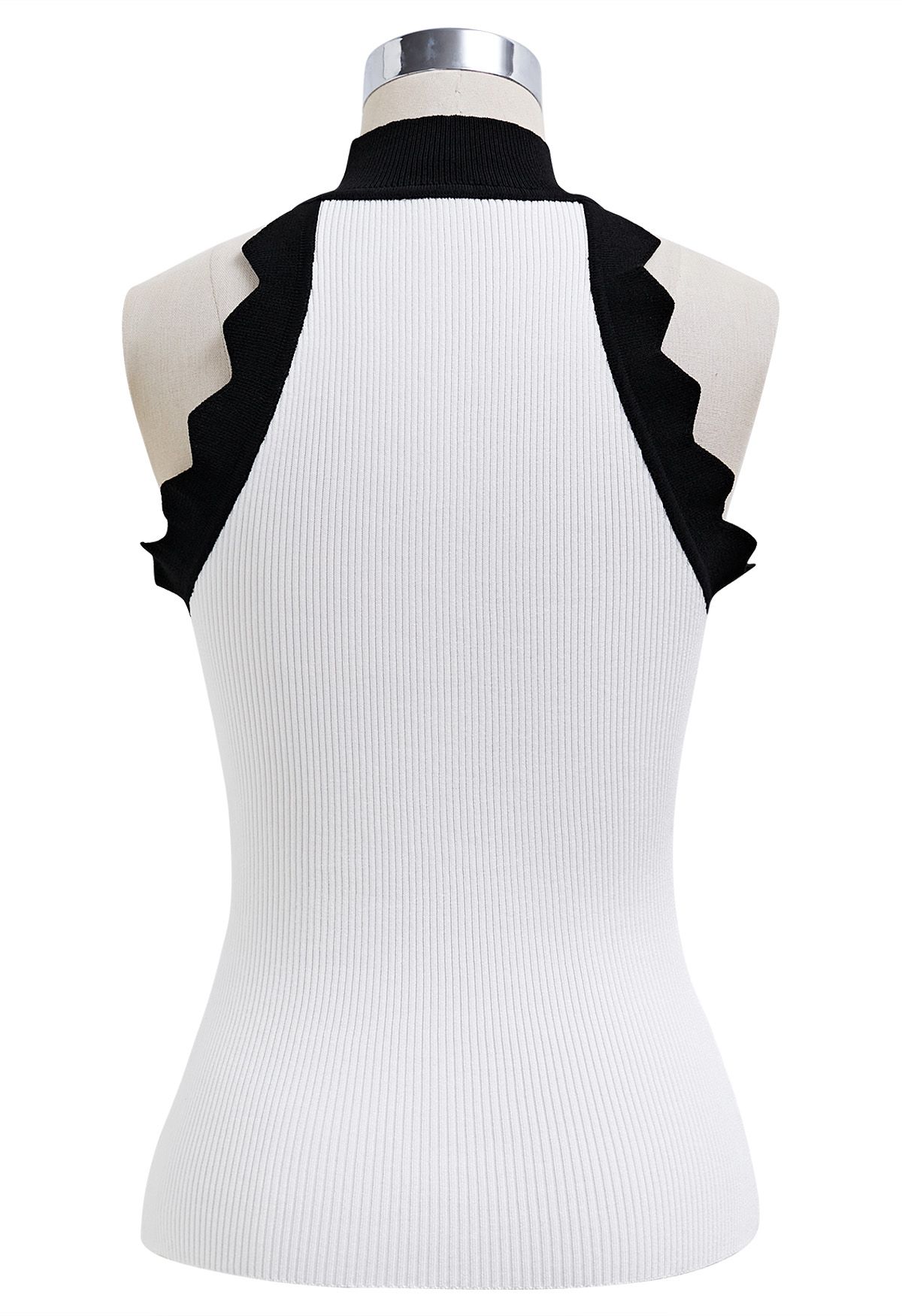 Wavy Contrast Edge Halter Neck Knit Top in White