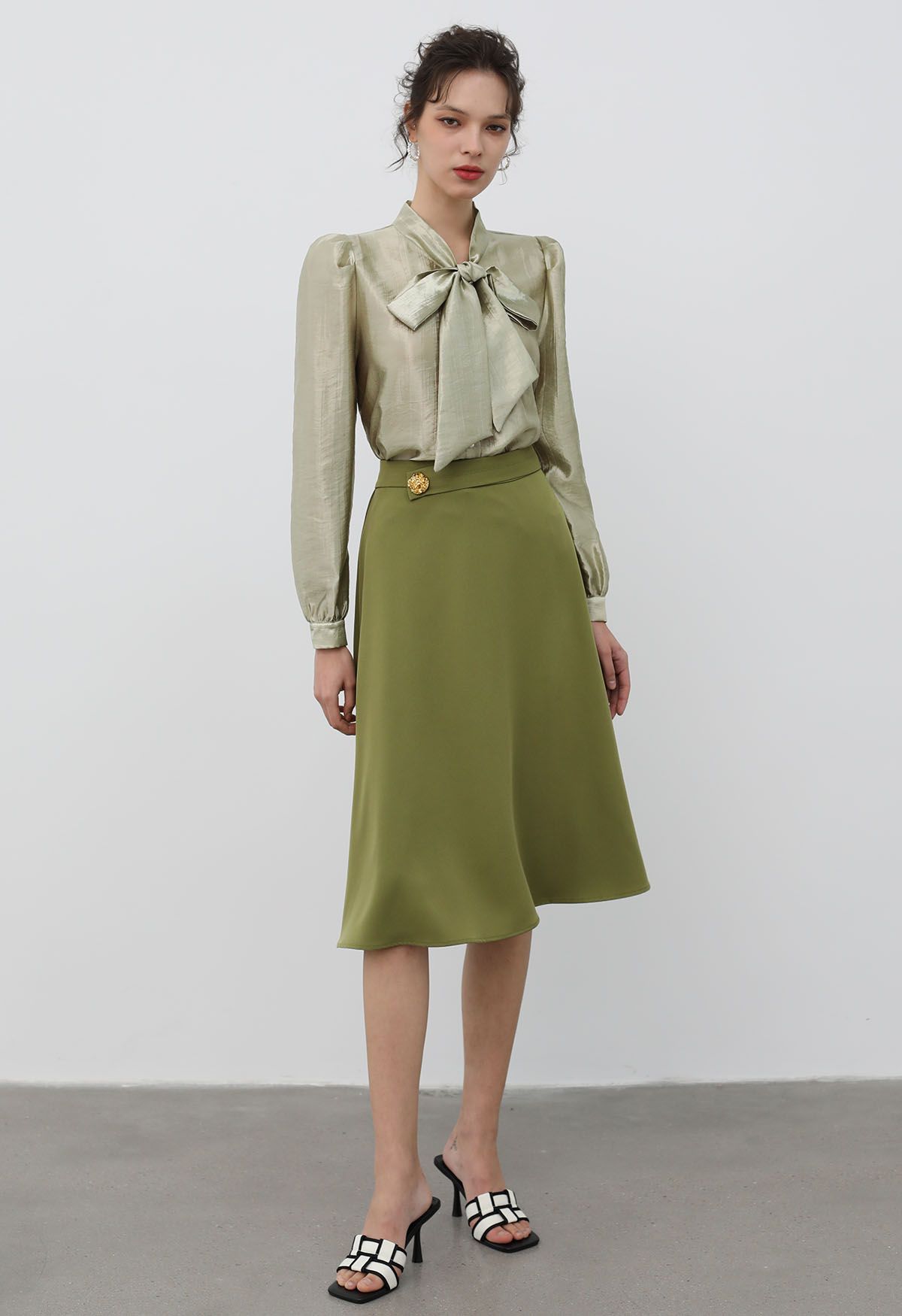 Golden Button Embellished Midi Skirt in Moss Green