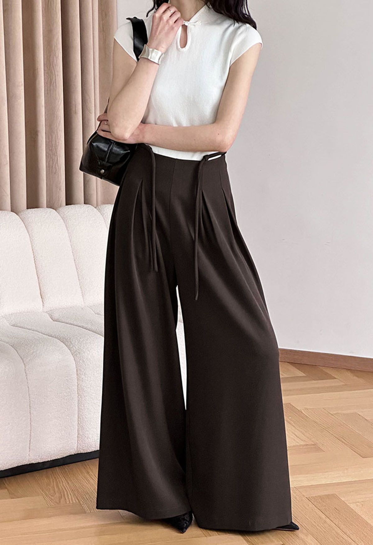 Trendy Tie-Waist Pleated Wide-Leg Pants in Brown