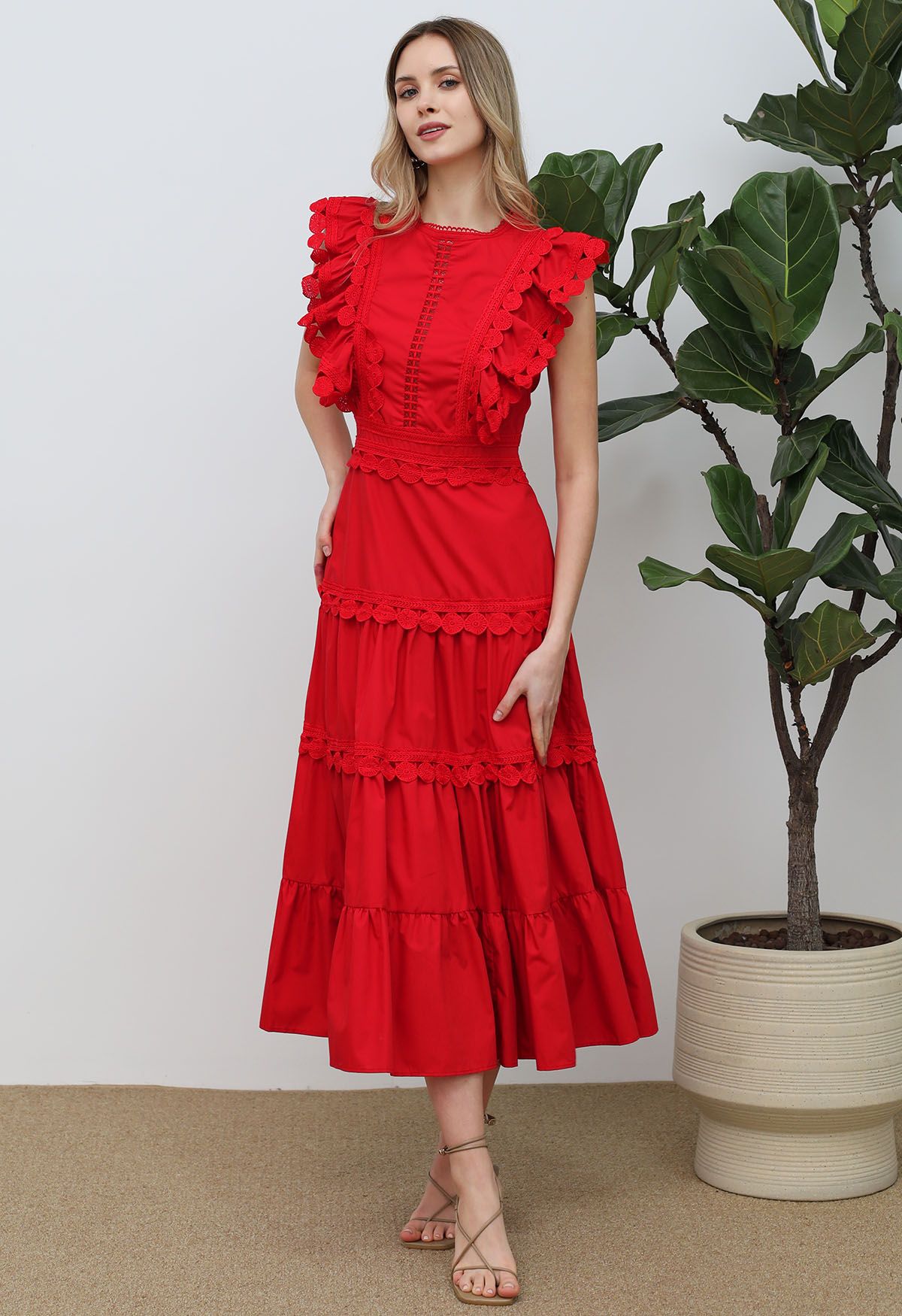 Crochet Trim Sleeveless Midi Dress in Red