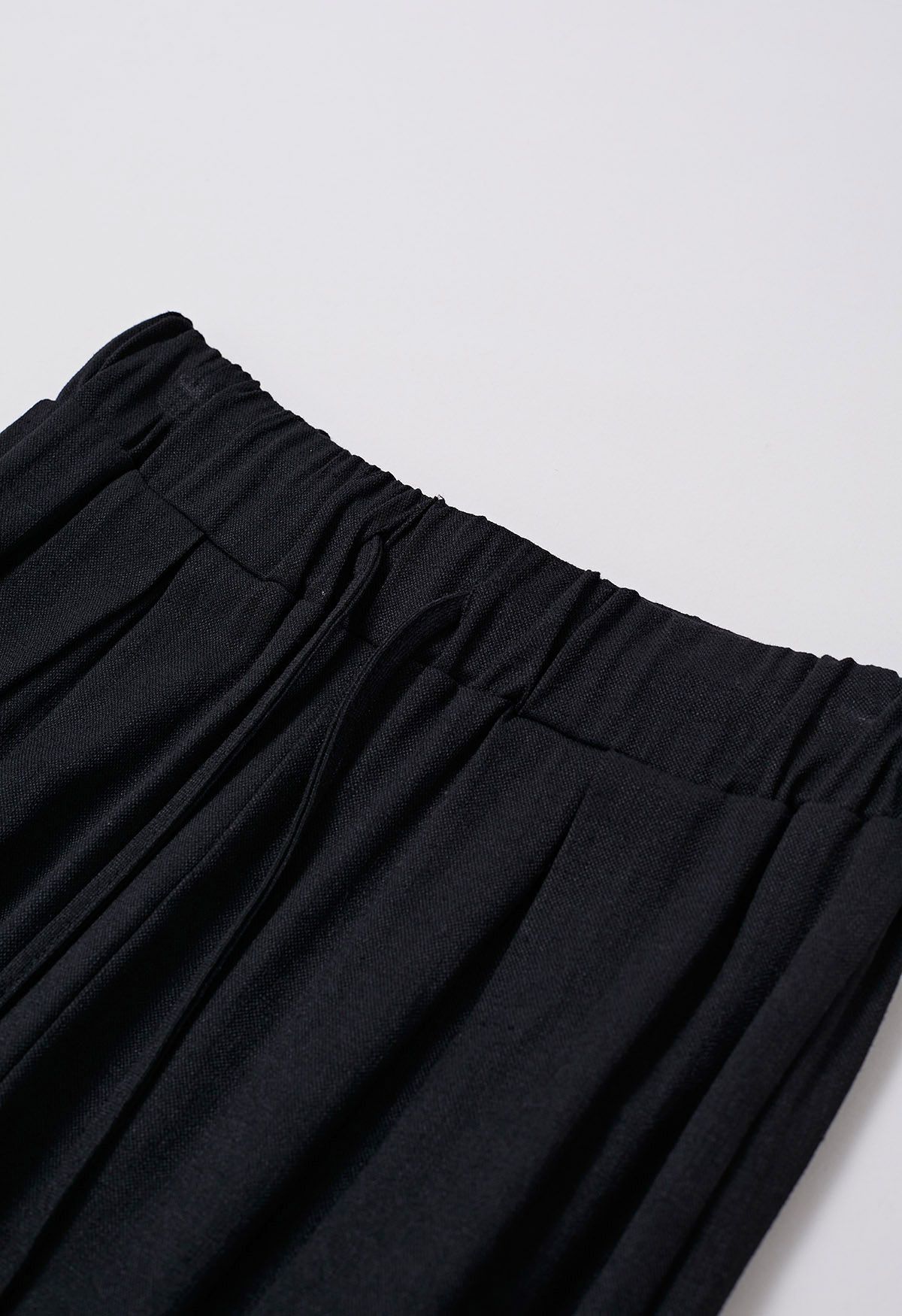 Casual Season Pleated Linen-Blend Pants in Black