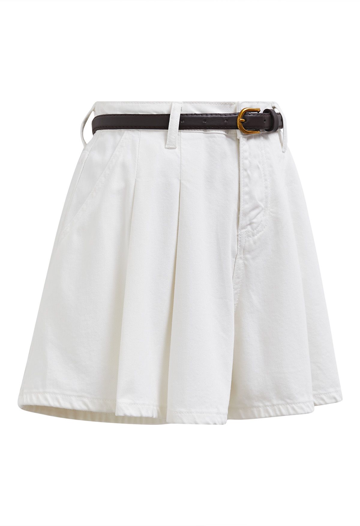 Summer Staple Pleated Belt Denim Shorts in White