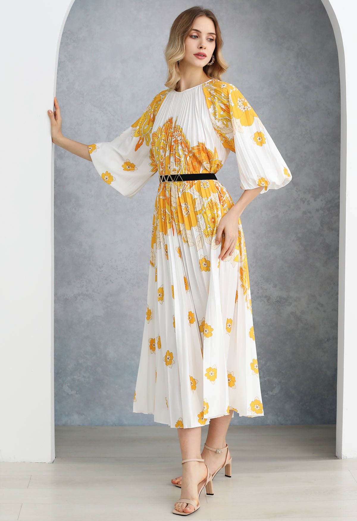 Blossoming Day Watercolor Pleated Maxi Dress in Yellow