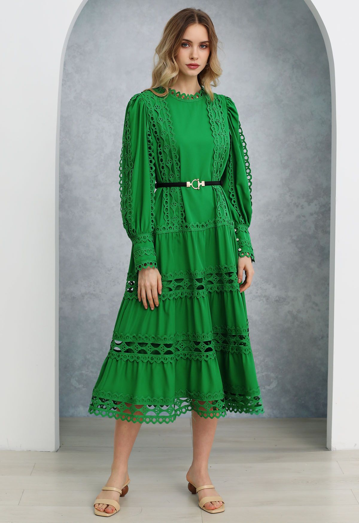 Belted Cutwork Lace Trim Bubble Sleeve Midi Dress in Green