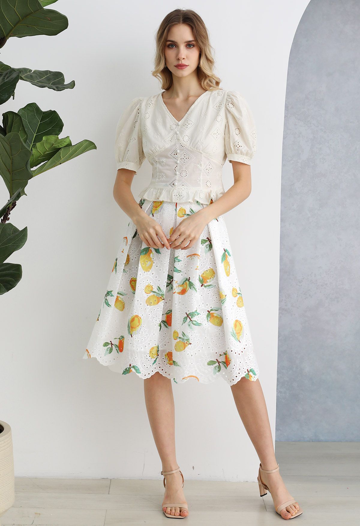 Lemon Printed Eyelet Embroidered Scallop Edge Pleated Skirt