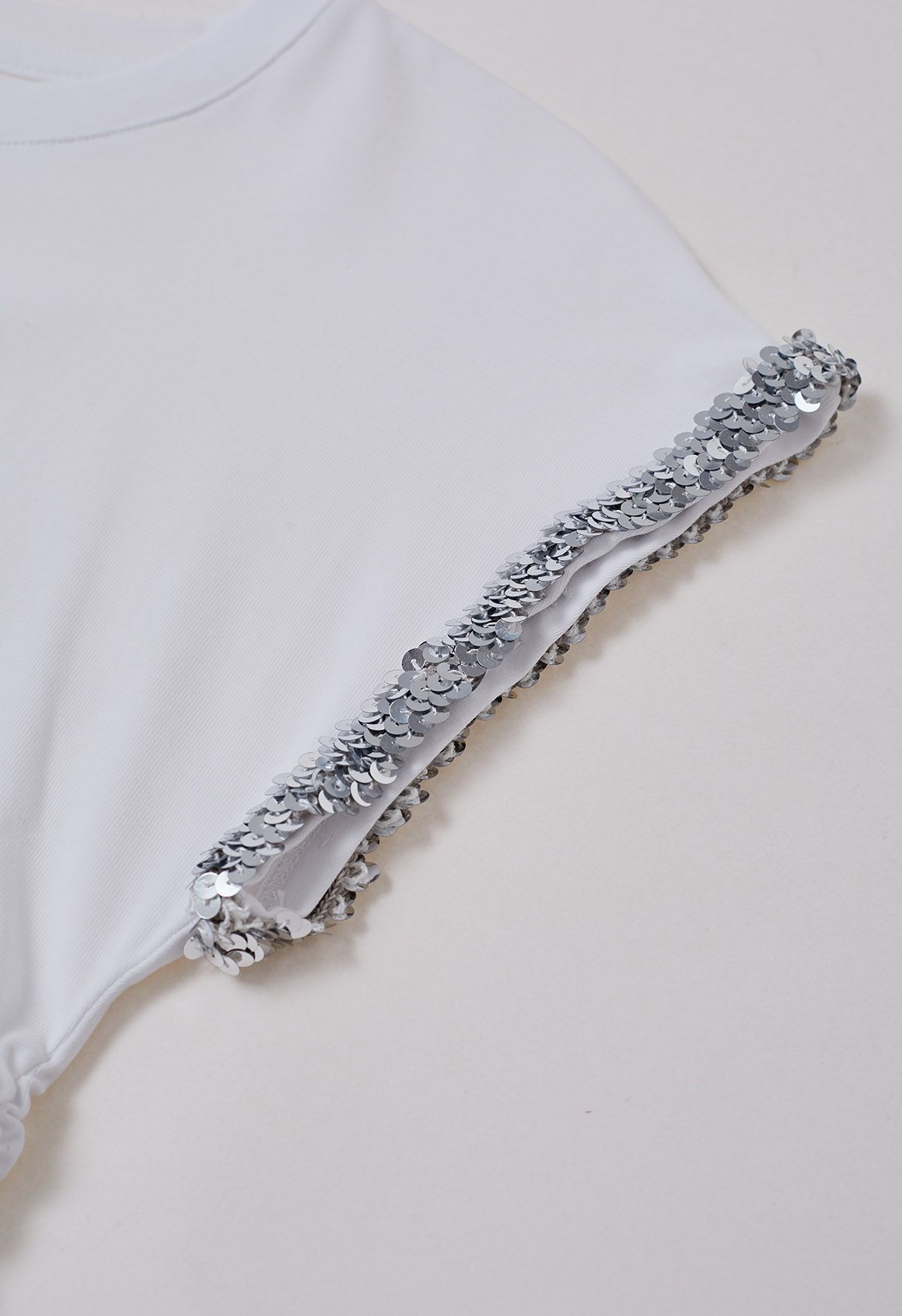 Sequined Cuff Ruched Side T-Shirt in White