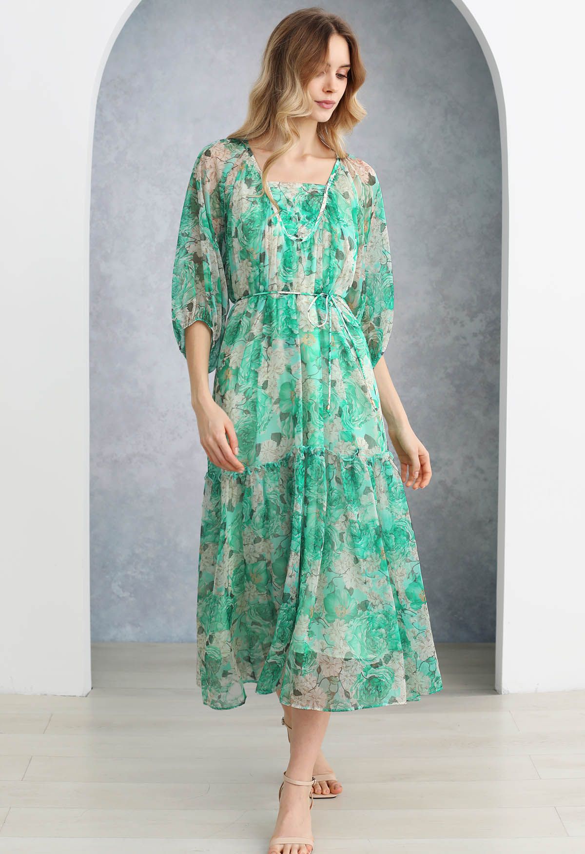 Gauzy Floral Print Bubble Sleeve Dolly Dress in Green