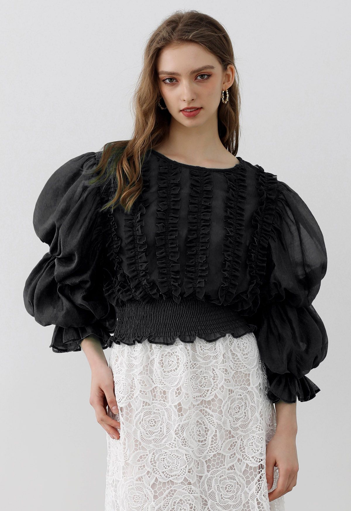 Bubble Sleeve Ruffle Trim Chiffon Spliced Crop Top in Black