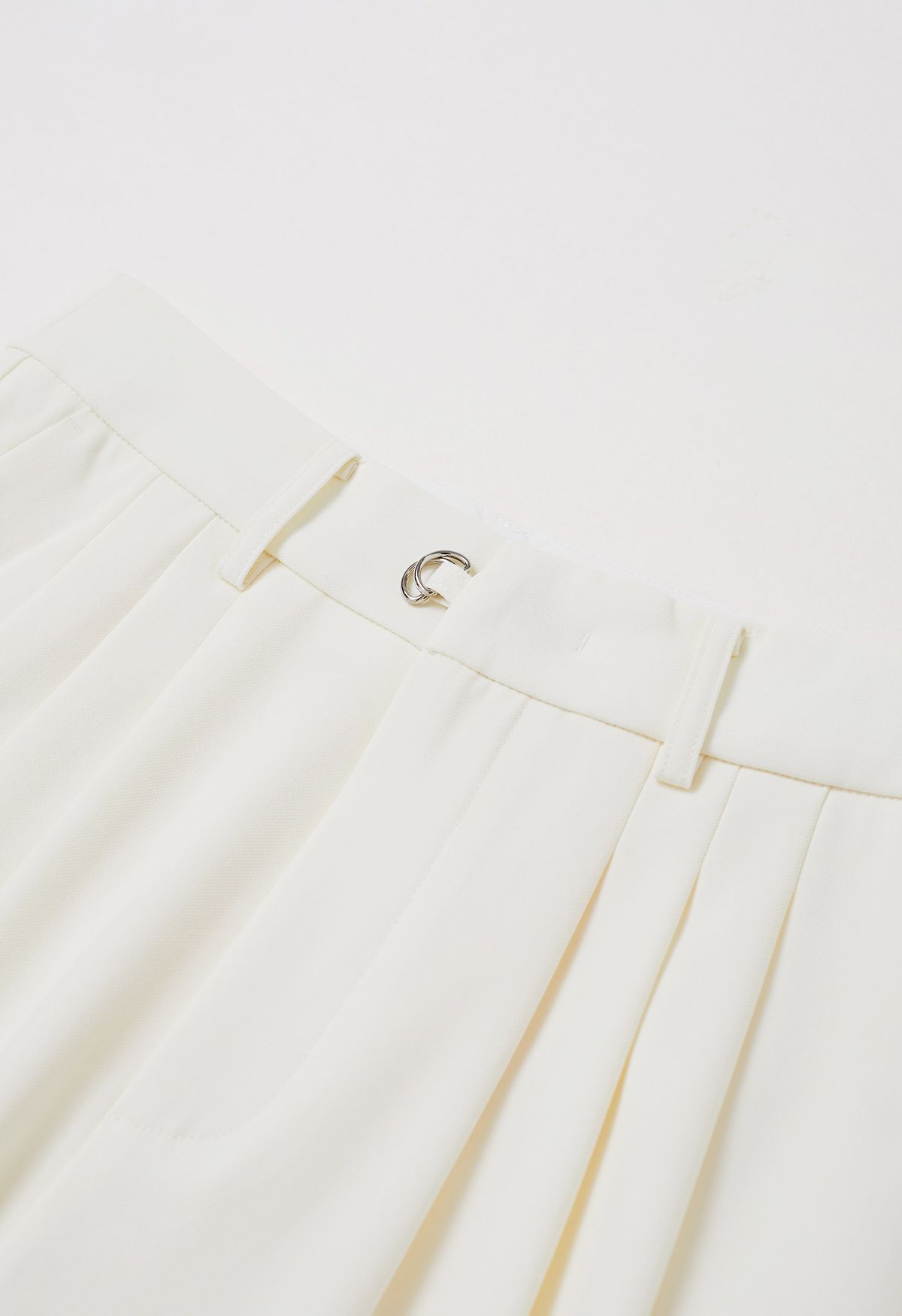 Adjustable Belt Pleated Straight-Leg Pants in Cream