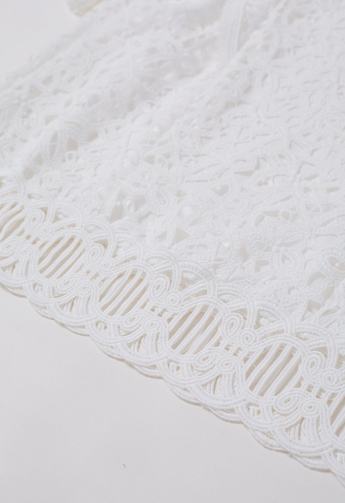 Crew Neck Guipure Lace Top in White