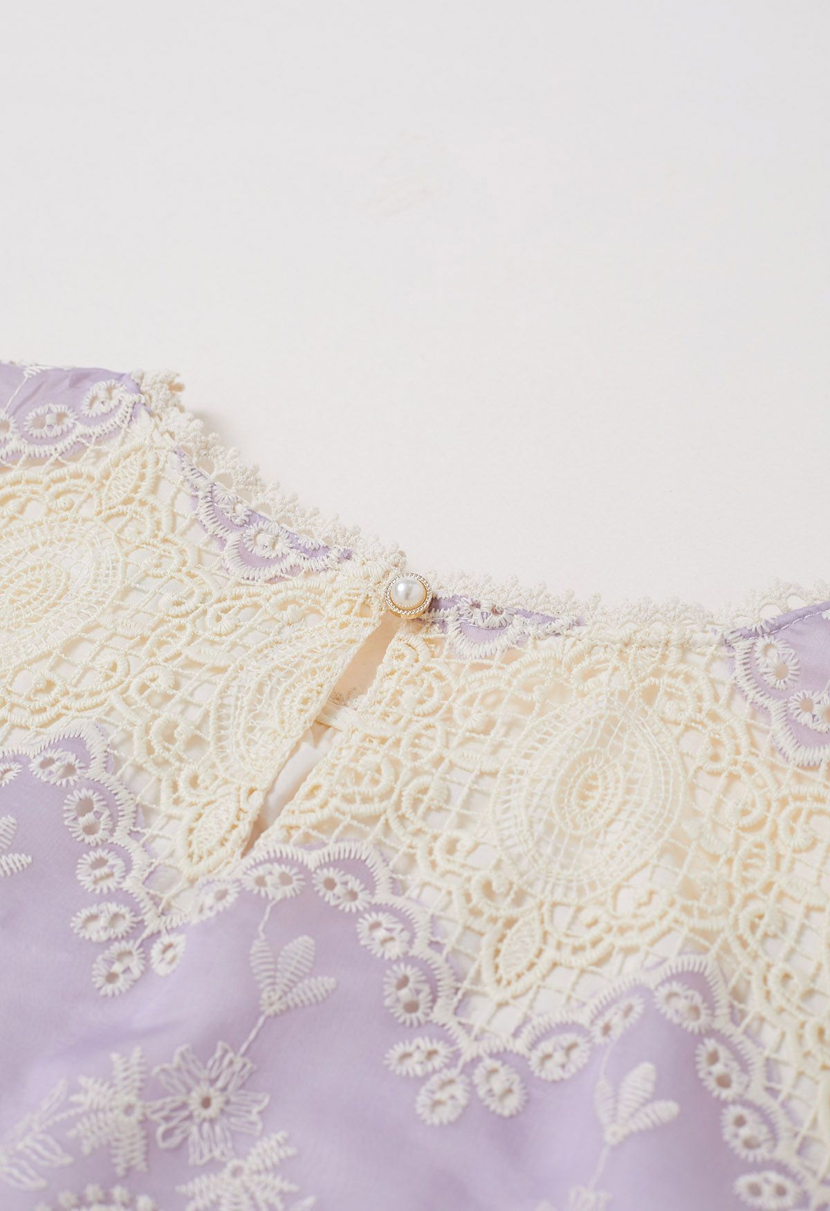 Embroidered Lace Zigzag Hemline Top in Lilac