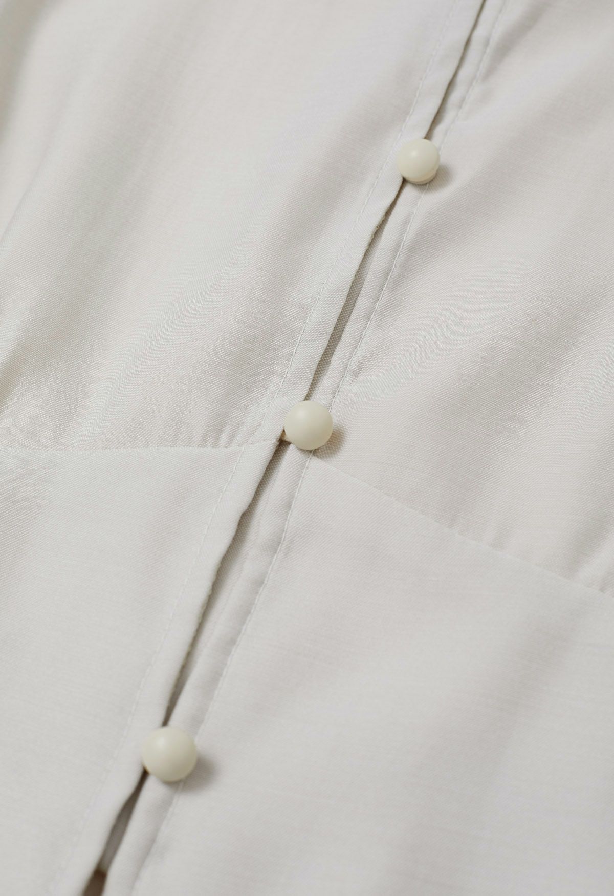 Bowknot Neck Buttoned Crop Shirt in Ivory