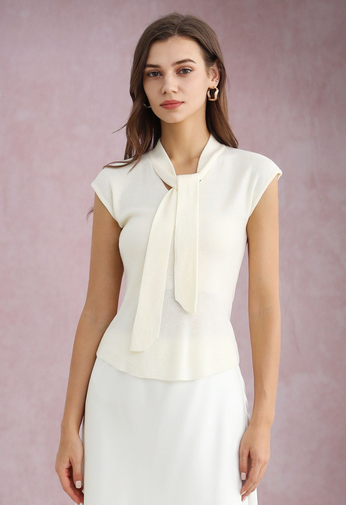 Ribbon-Tied Neckline Cap Sleeve Knit Top in Cream