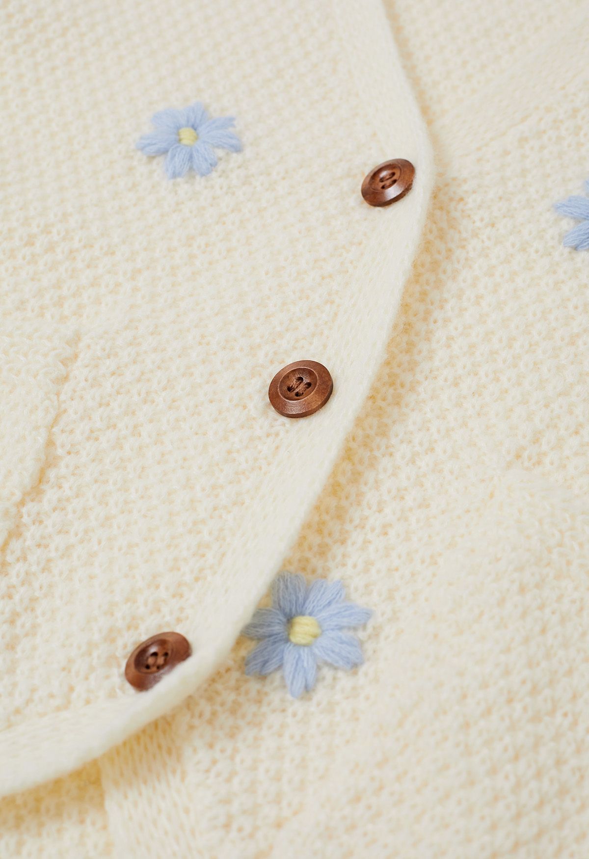 Endearing Stitch Flower Waffle Knit Cardigan in Cream