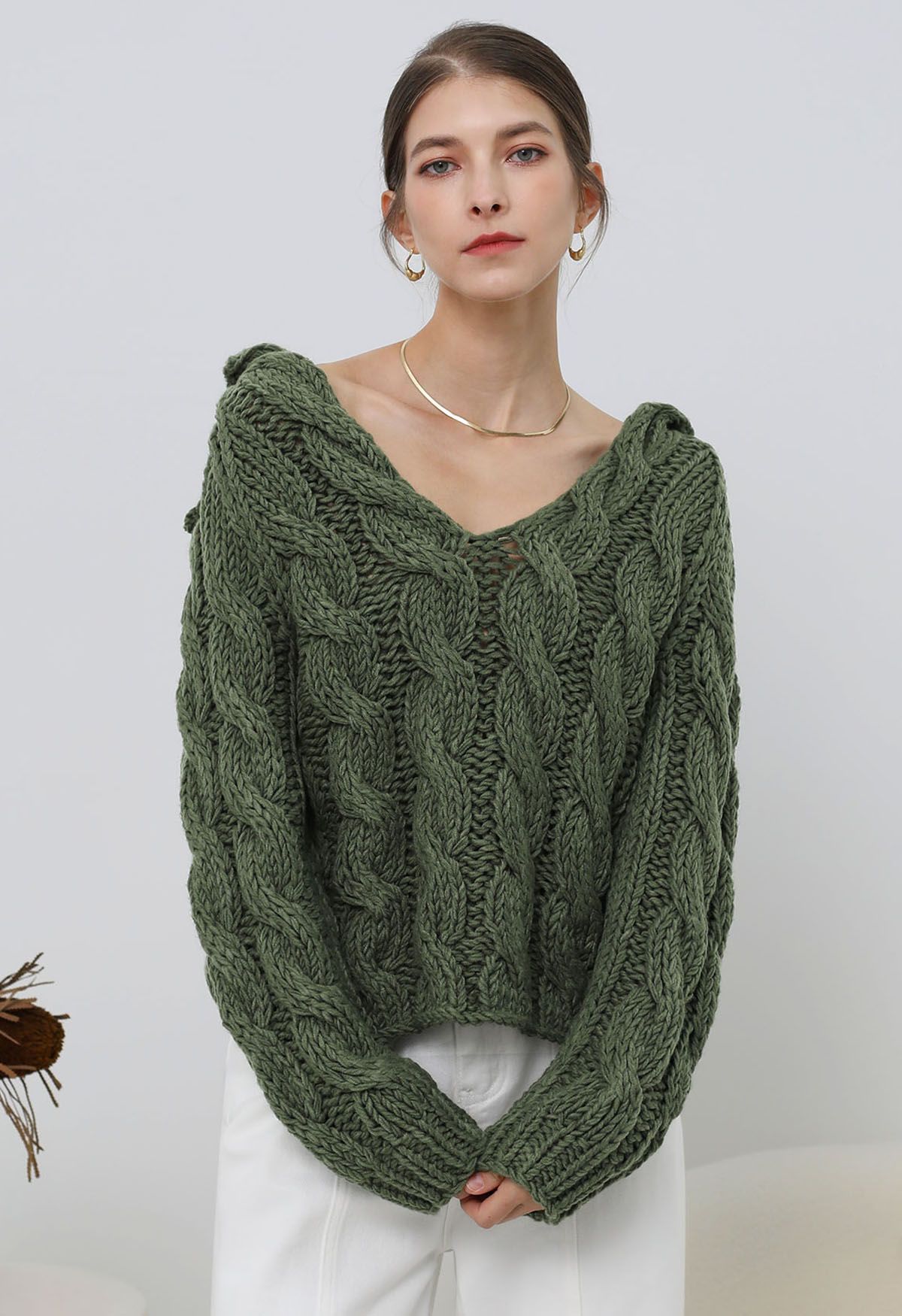 Collared V-Neck Chunky Cable-Knit Sweater in Army Green