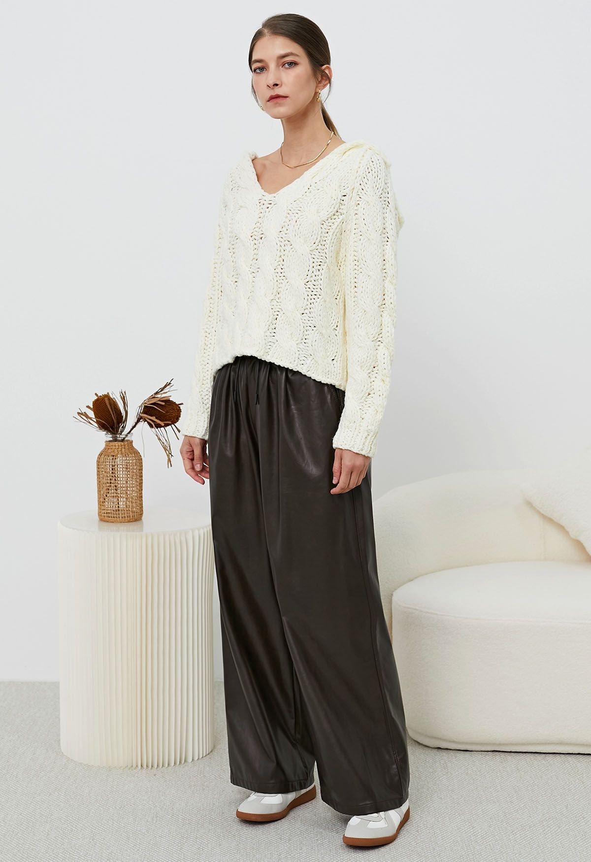 Collared V-Neck Chunky Cable-Knit Sweater in Ivory