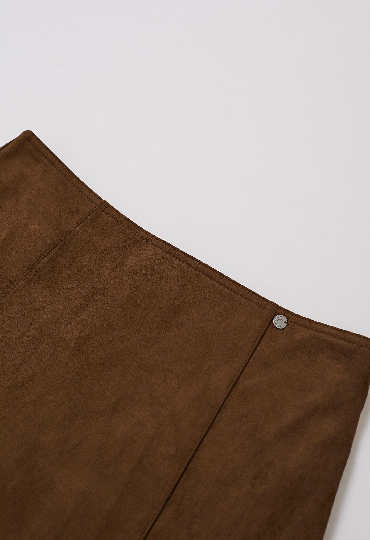 Retro Chic Faux Suede Mini Skirt in Caramel