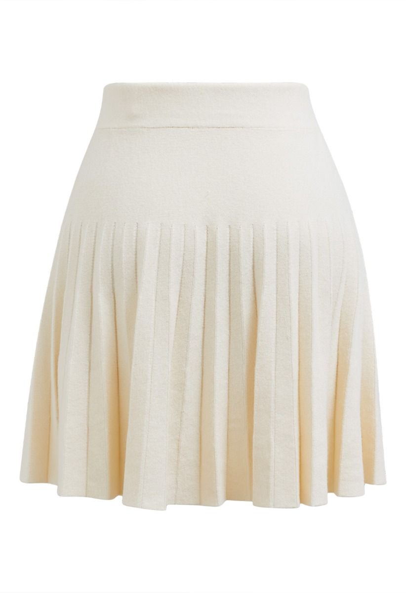 Decorative Pocket Pleated Knit Mini Skirt in Cream